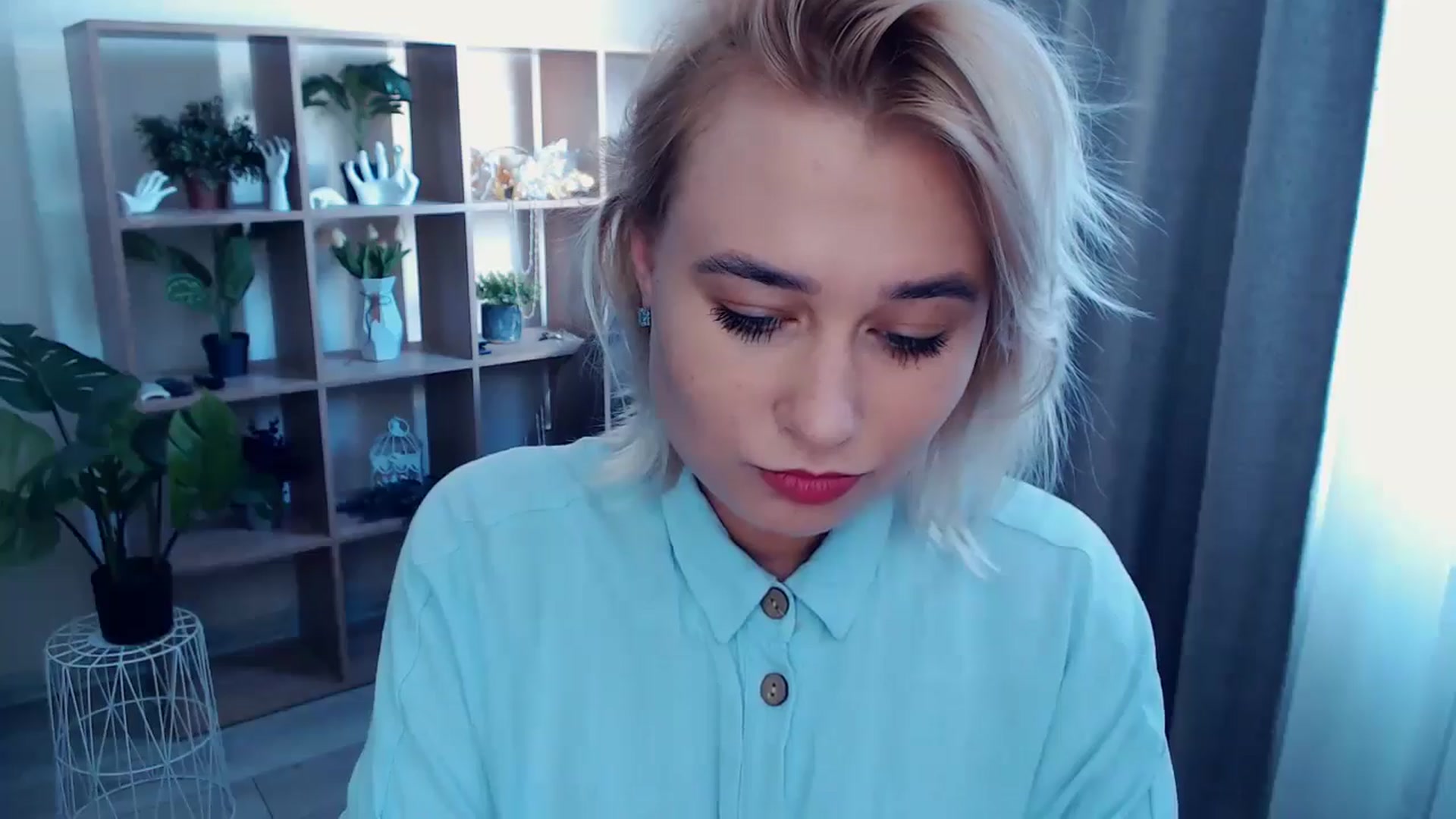 Gallery image thumbnail from Kukla_kolduna's myfreecams stream on, 08/29/2024, 13:32 image 17 of 20
