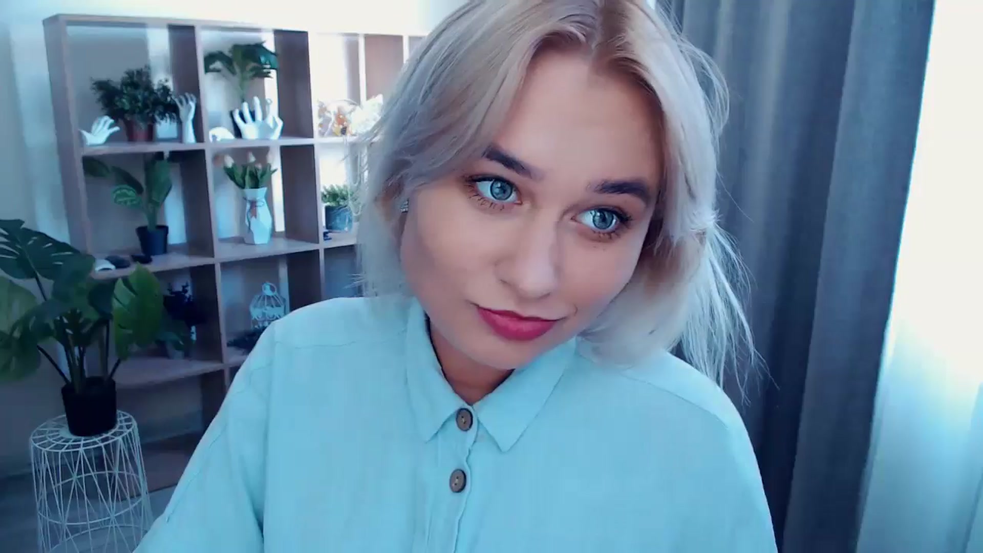 Gallery image thumbnail from Kukla_kolduna's myfreecams stream on, 08/29/2024, 13:32 image 14 of 20