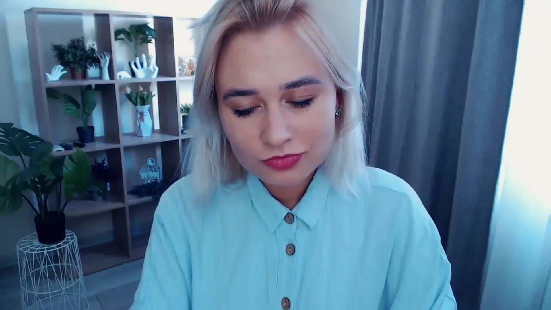 Gallery image thumbnail from Kukla_kolduna's myfreecams stream on, 08/29/2024, 13:32 image 16 of 20