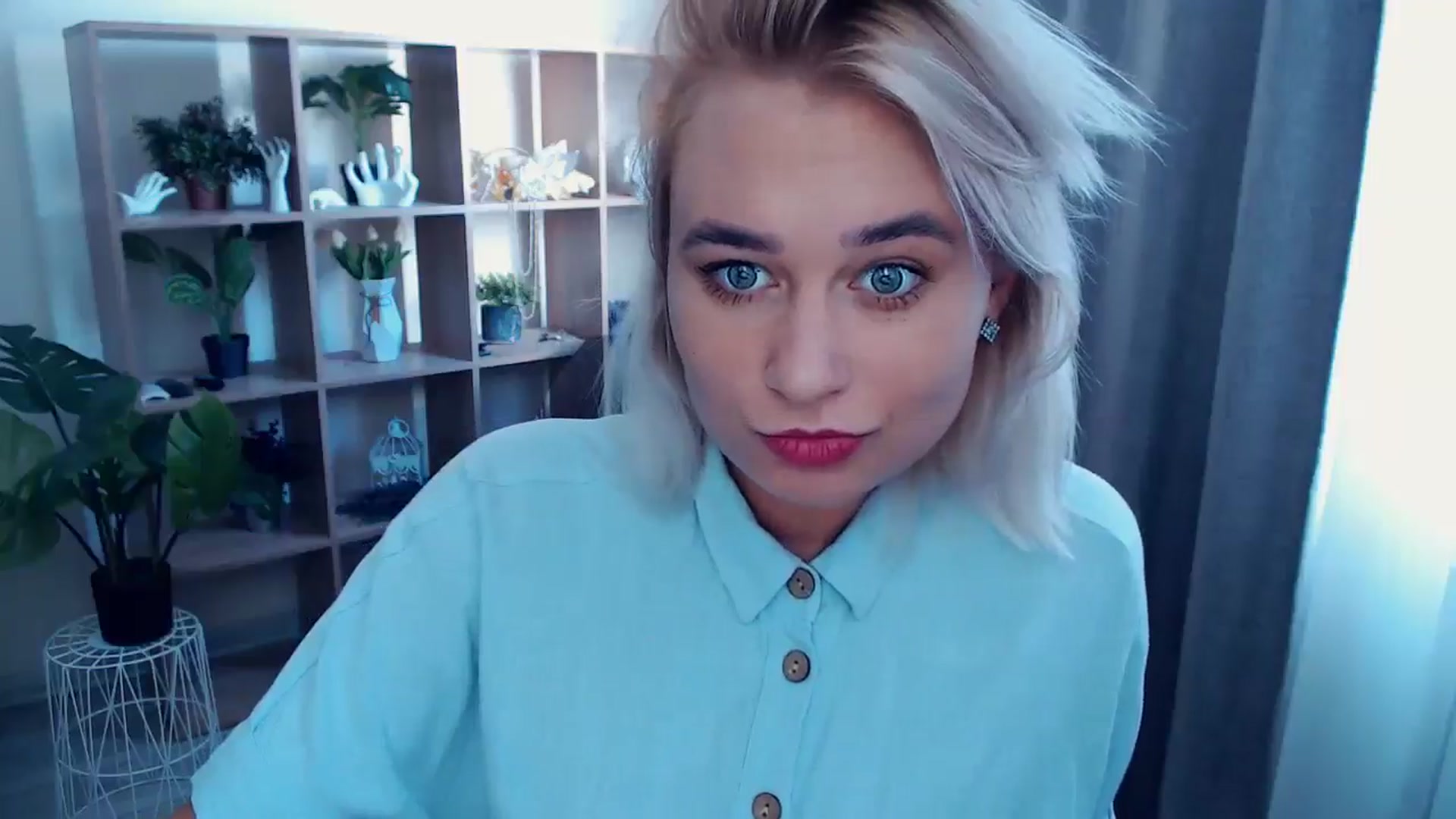 Gallery image thumbnail from Kukla_kolduna's myfreecams stream on, 08/29/2024, 13:32 image 15 of 20