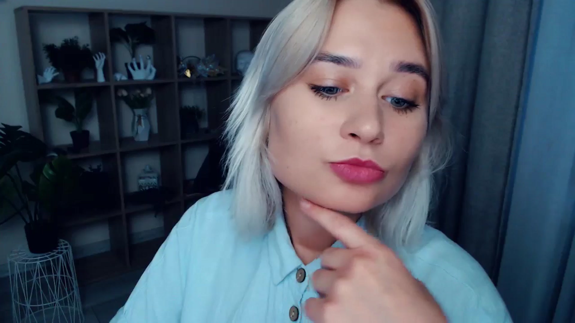 Gallery image thumbnail from Kukla_kolduna's myfreecams stream on, 08/29/2024, 17:05 image 19 of 20
