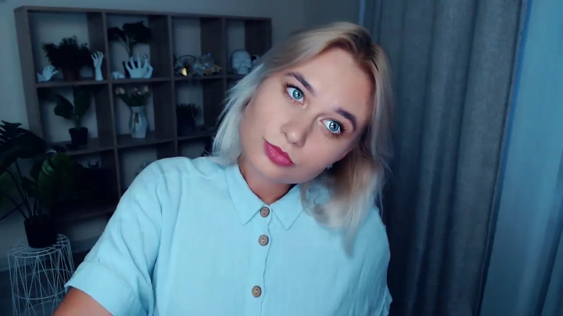Gallery image thumbnail from Kukla_kolduna's myfreecams stream on, 08/29/2024, 17:05 image 17 of 20