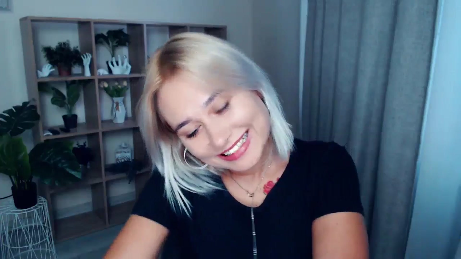 Gallery image thumbnail from Kukla_kolduna's myfreecams stream on, 08/30/2024, 17:05 image 8 of 20