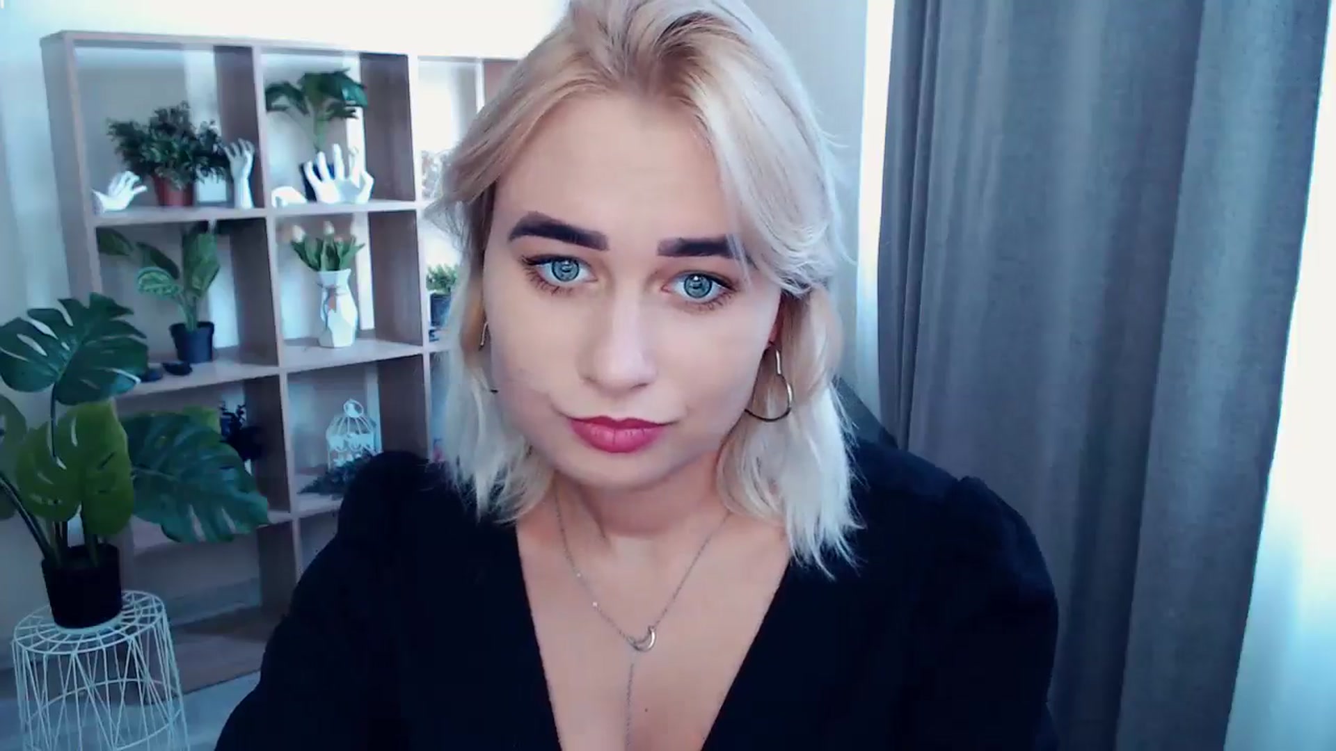 Gallery image thumbnail from Kukla_kolduna's myfreecams stream on, 09/04/2024, 15:19 image 4 of 20