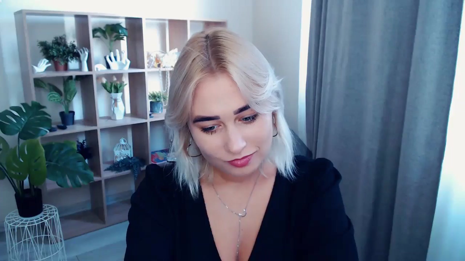 Gallery image thumbnail from Kukla_kolduna's myfreecams stream on, 09/04/2024, 15:19 image 12 of 20