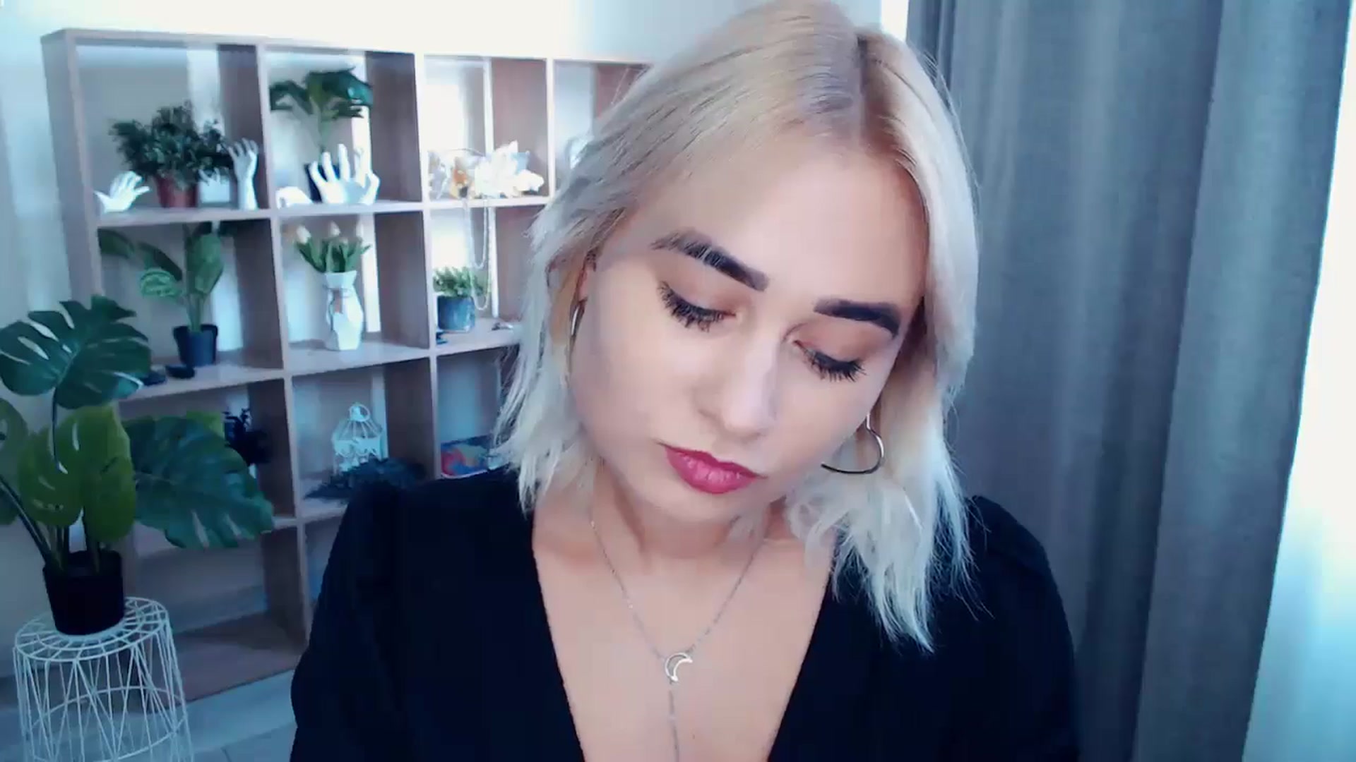 Gallery image thumbnail from Kukla_kolduna's myfreecams stream on, 09/04/2024, 15:19 image 8 of 20