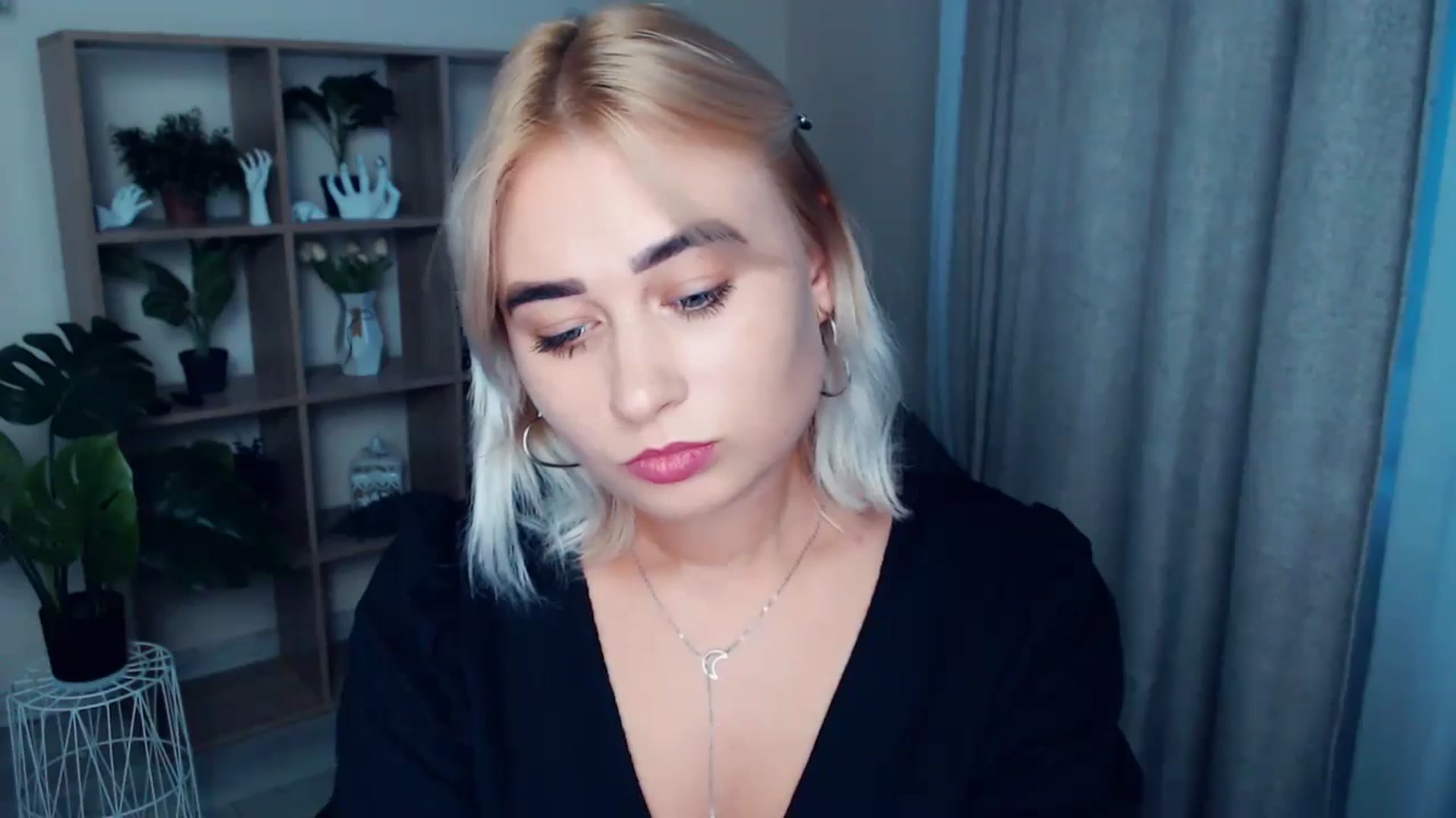 Gallery image thumbnail from Kukla_kolduna's myfreecams stream on, 09/04/2024, 16:58 image 13 of 20