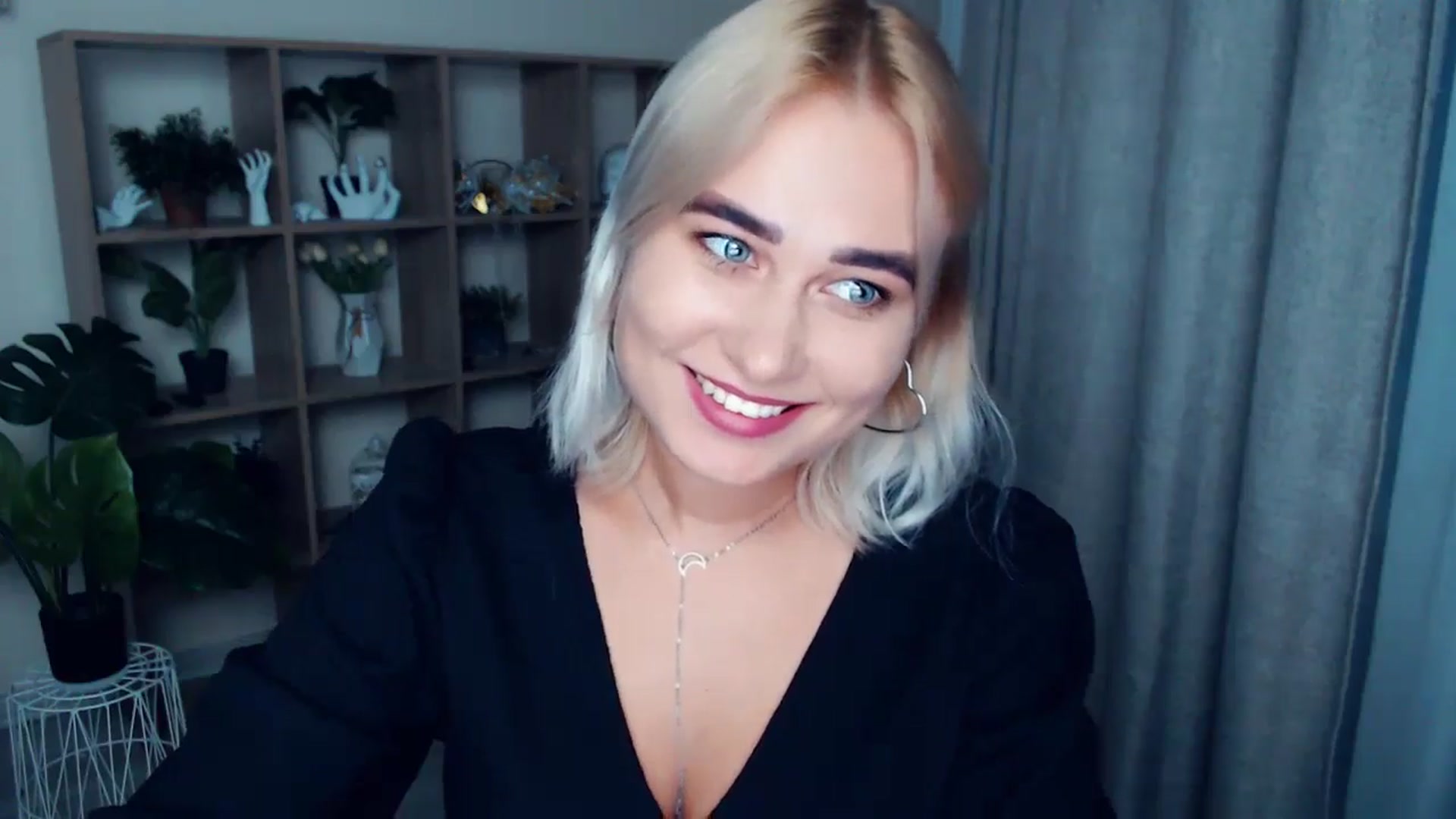 Gallery image thumbnail from Kukla_kolduna's myfreecams stream on, 09/04/2024, 16:58 image 19 of 20