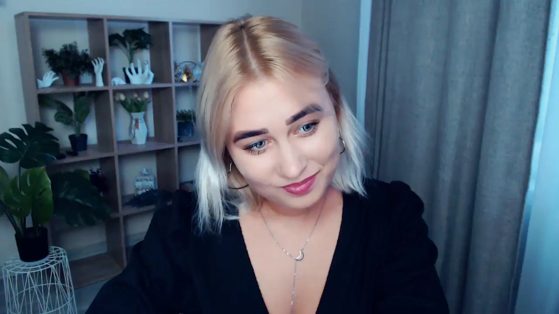 Gallery image thumbnail from Kukla_kolduna's myfreecams stream on, 09/04/2024, 16:58 image 5 of 20