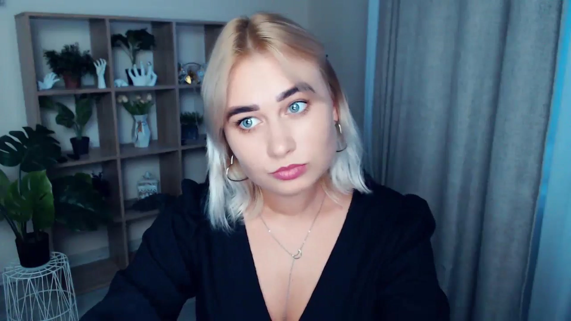 Gallery image thumbnail from Kukla_kolduna's myfreecams stream on, 09/04/2024, 16:58 image 11 of 20