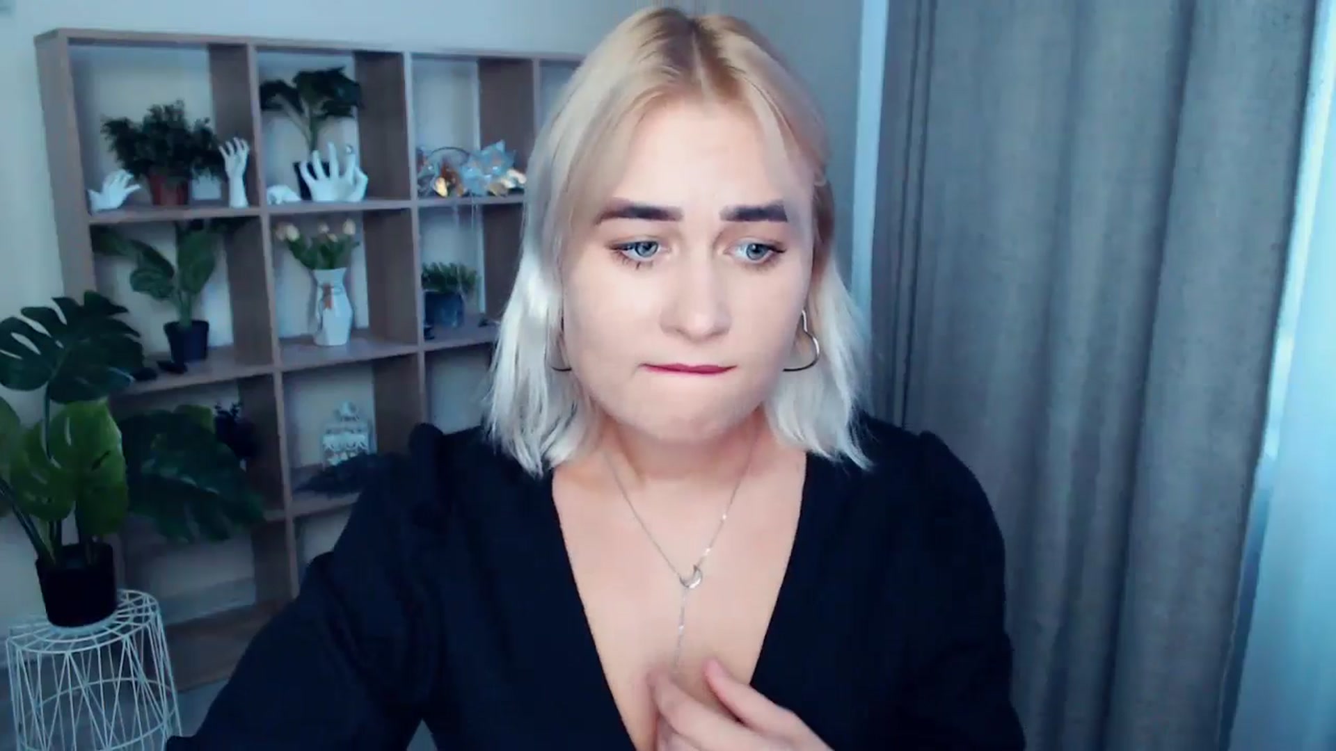 Gallery image thumbnail from Kukla_kolduna's myfreecams stream on, 09/04/2024, 16:58 image 4 of 20