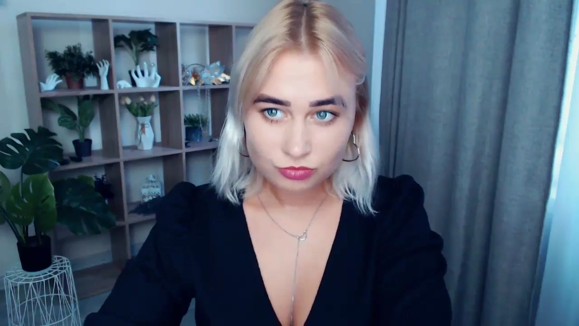 Gallery image thumbnail from Kukla_kolduna's myfreecams stream on, 09/04/2024, 16:58 image 2 of 20
