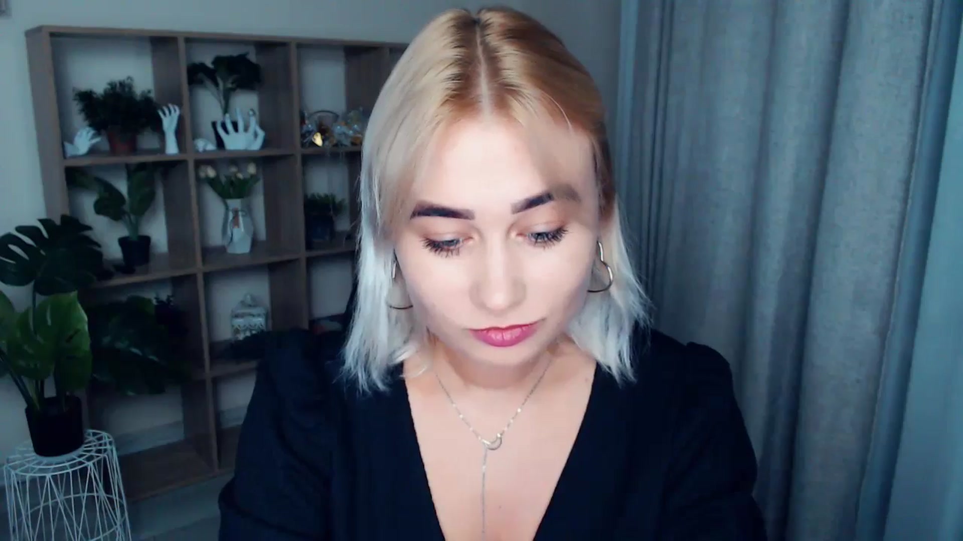 Gallery image thumbnail from Kukla_kolduna's myfreecams stream on, 09/04/2024, 17:58 image 11 of 20