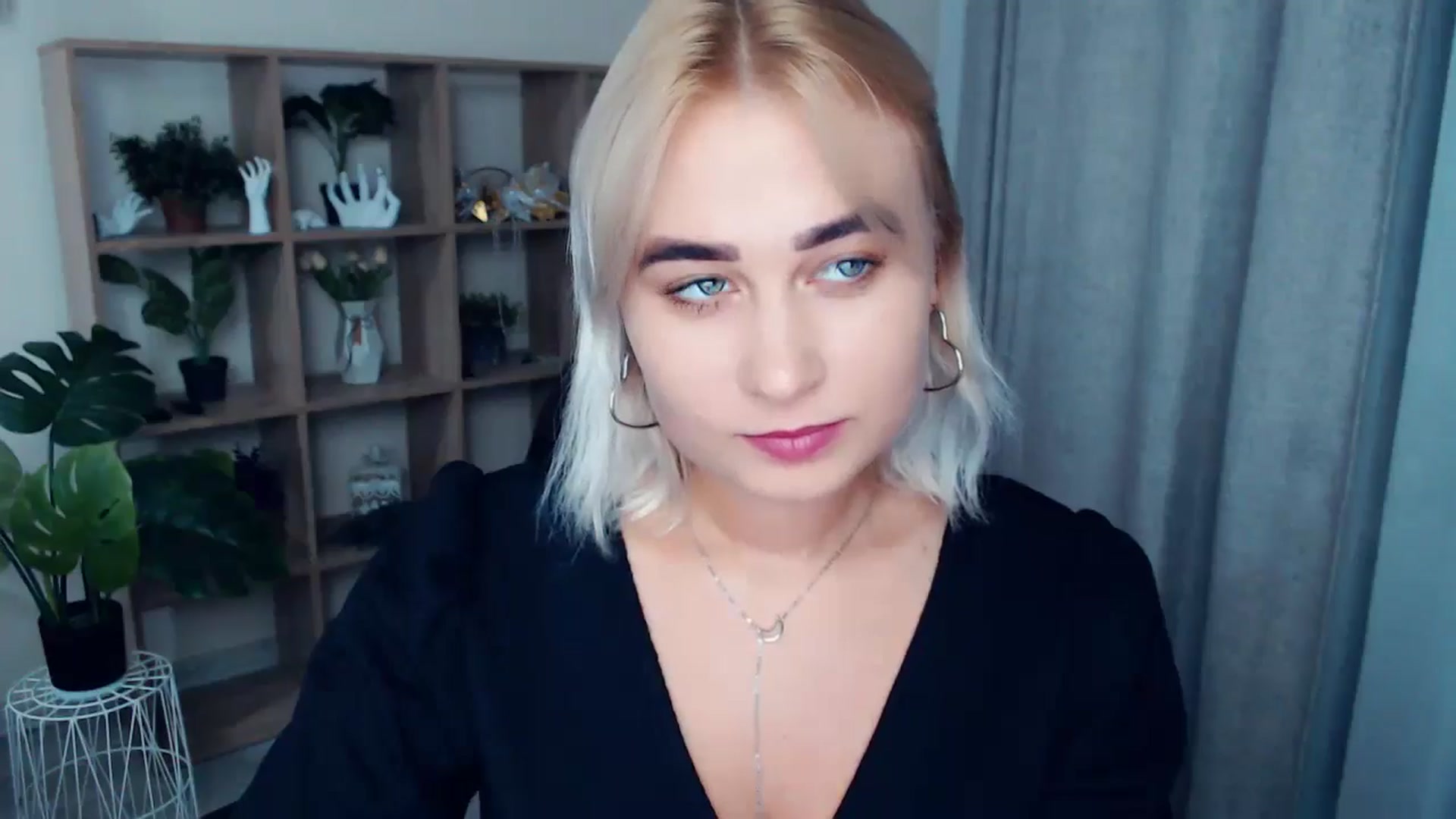 Gallery image thumbnail from Kukla_kolduna's myfreecams stream on, 09/04/2024, 17:58 image 12 of 20