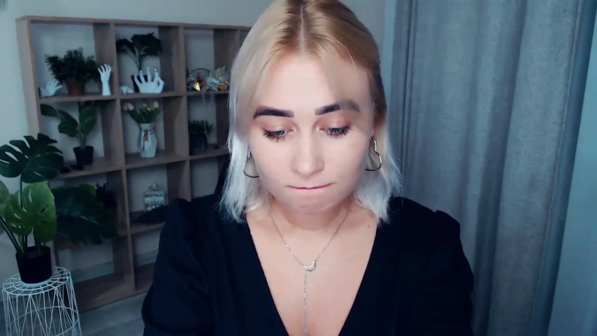 Gallery image thumbnail from Kukla_kolduna's myfreecams stream on, 09/04/2024, 17:58 image 15 of 20