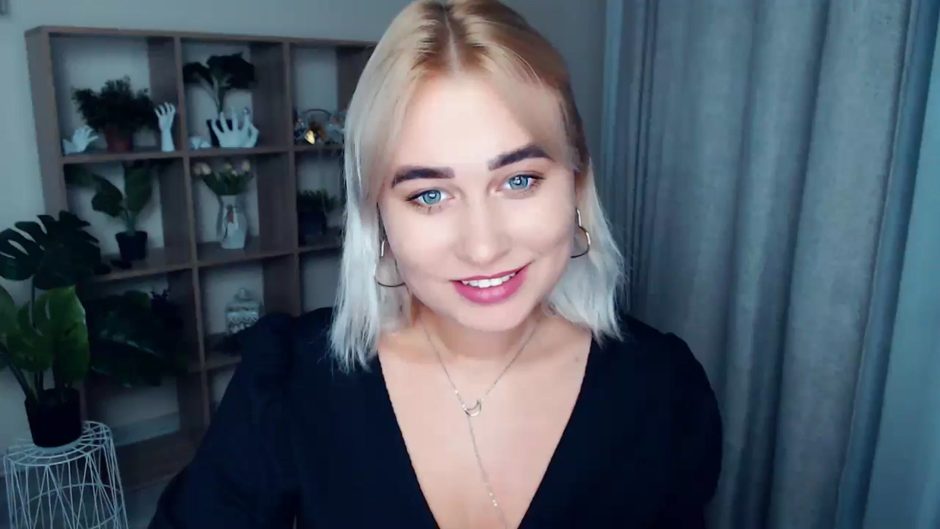 Gallery image thumbnail from Kukla_kolduna's myfreecams stream on, 09/04/2024, 17:58 image 4 of 20