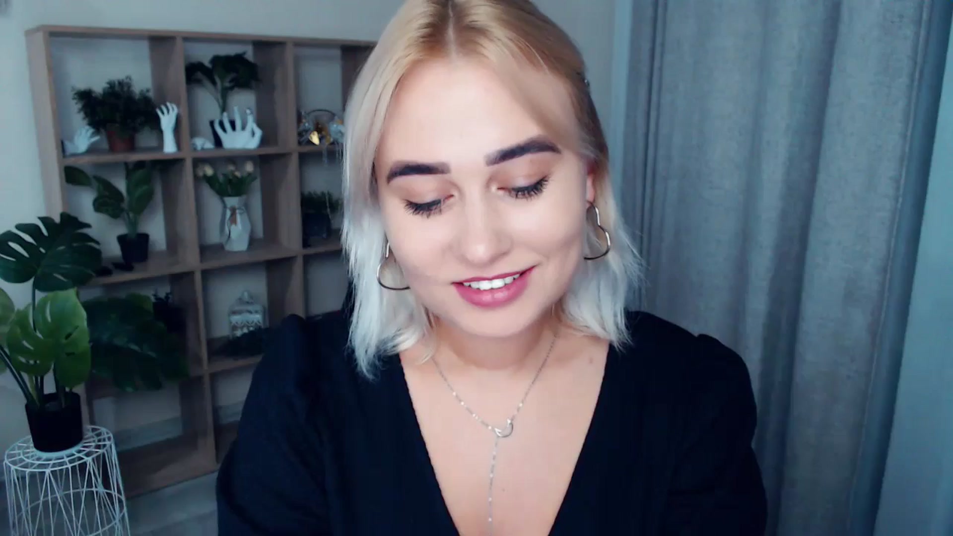 Gallery image thumbnail from Kukla_kolduna's myfreecams stream on, 09/04/2024, 17:58 image 19 of 20