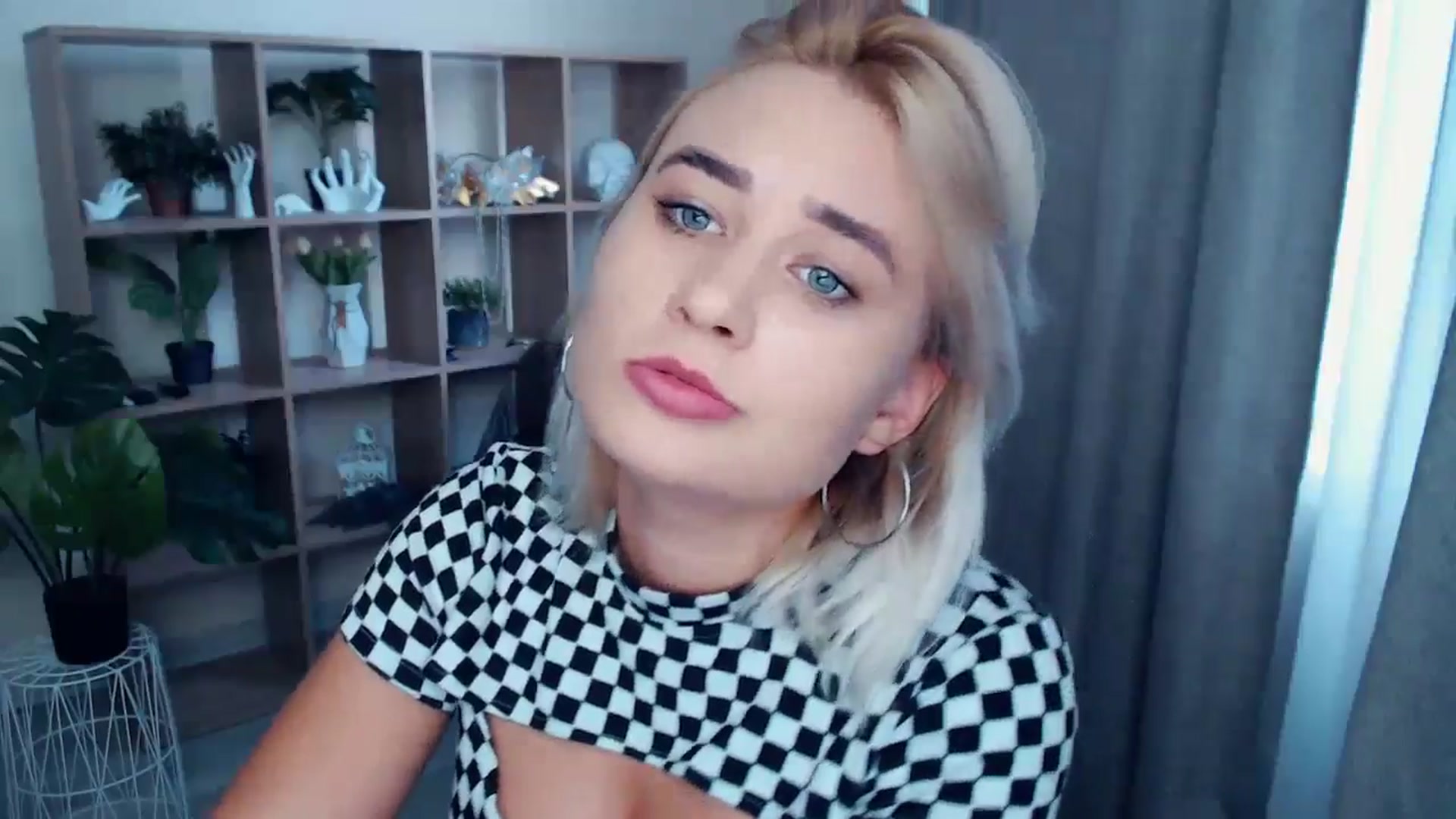 Gallery image thumbnail from Kukla_kolduna's myfreecams stream on, 09/05/2024, 16:09 image 8 of 20