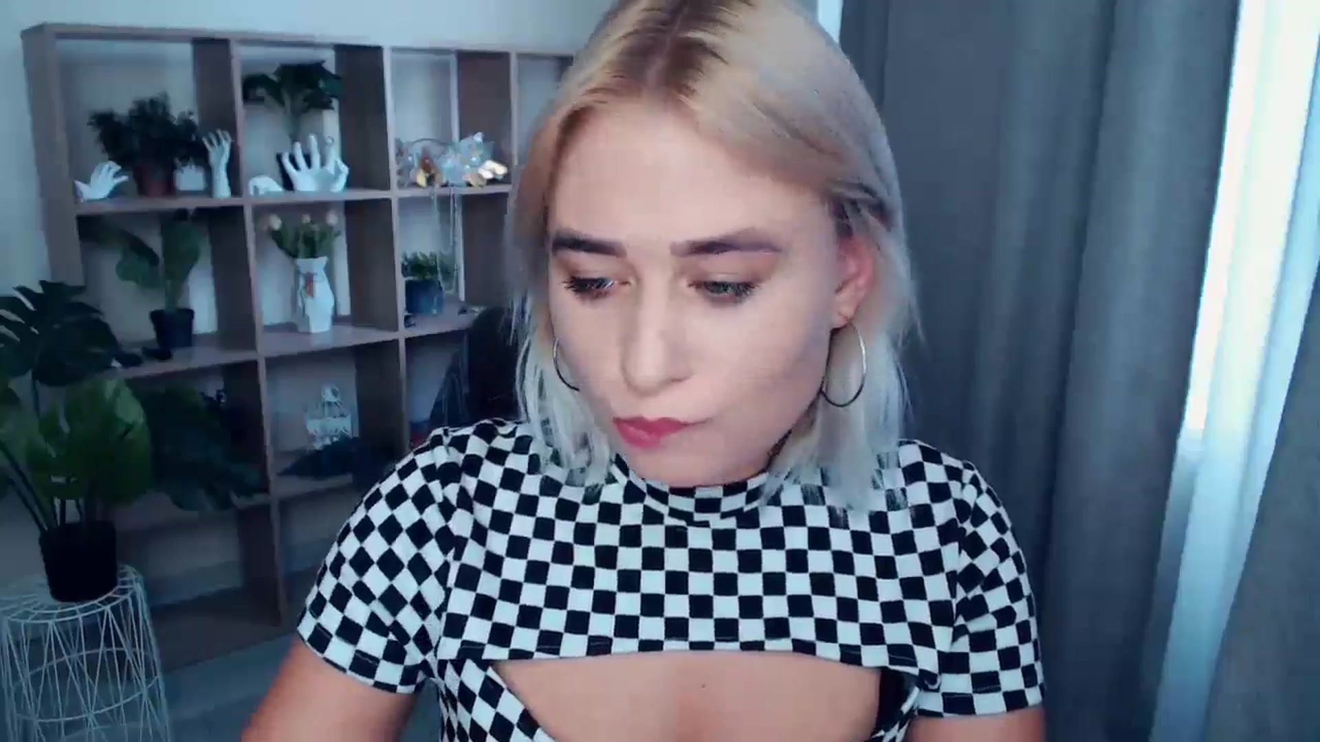 Gallery image thumbnail from Kukla_kolduna's myfreecams stream on, 09/05/2024, 16:09 image 4 of 20