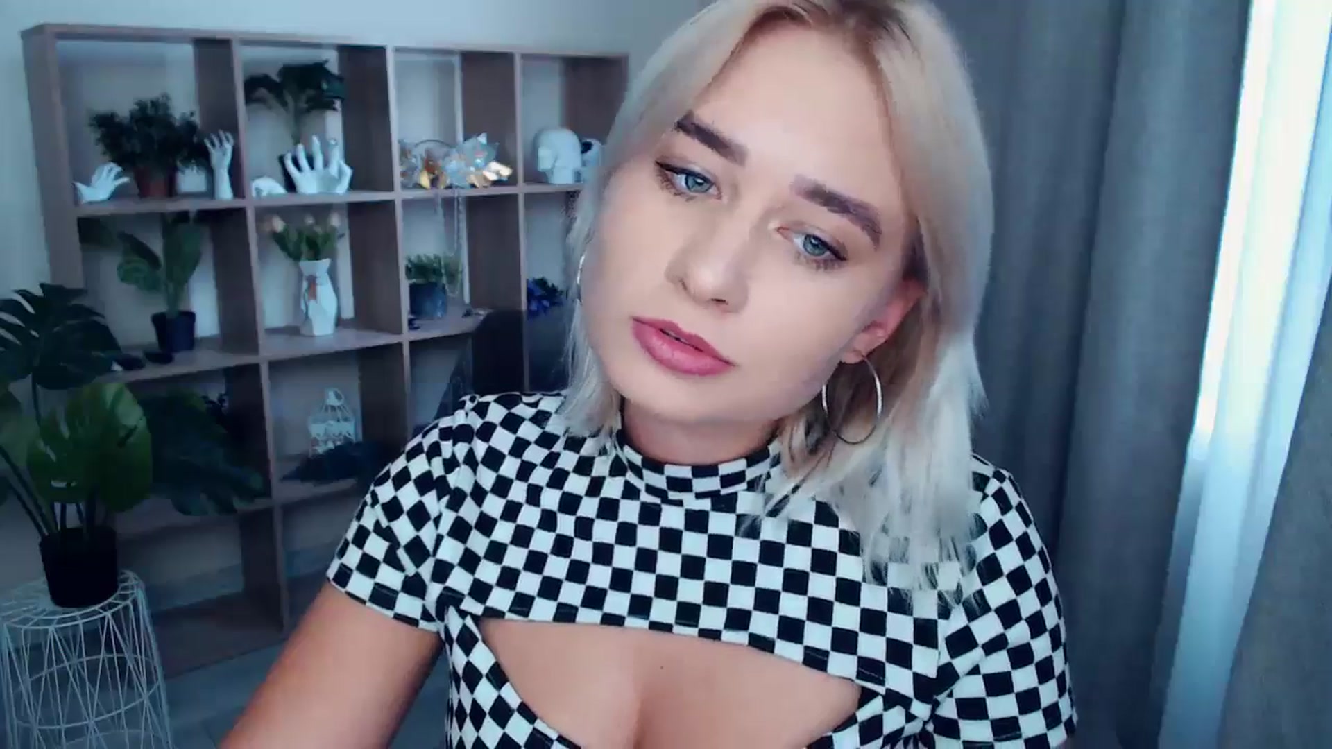 Gallery image thumbnail from Kukla_kolduna's myfreecams stream on, 09/05/2024, 16:09 image 6 of 20