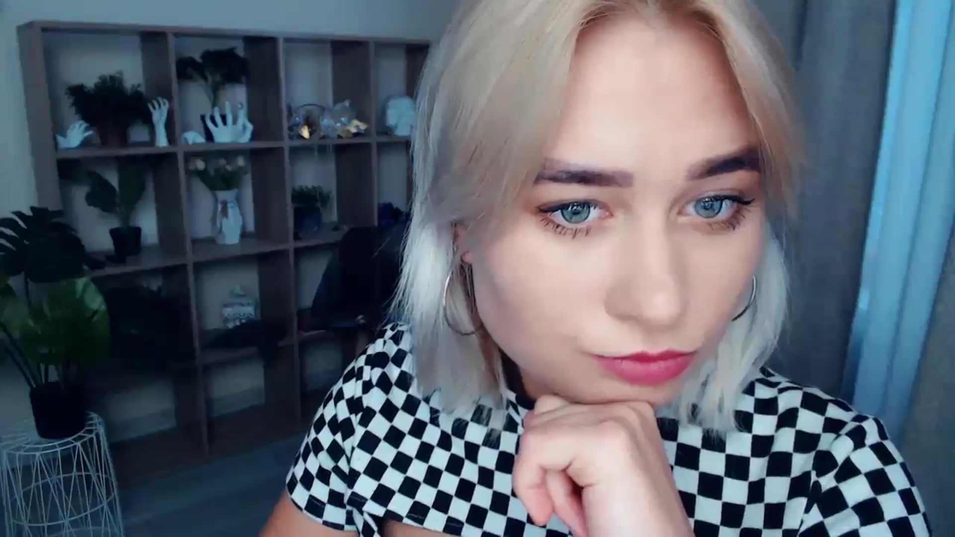 Gallery image thumbnail from Kukla_kolduna's myfreecams stream on, 09/05/2024, 16:54 image 5 of 20