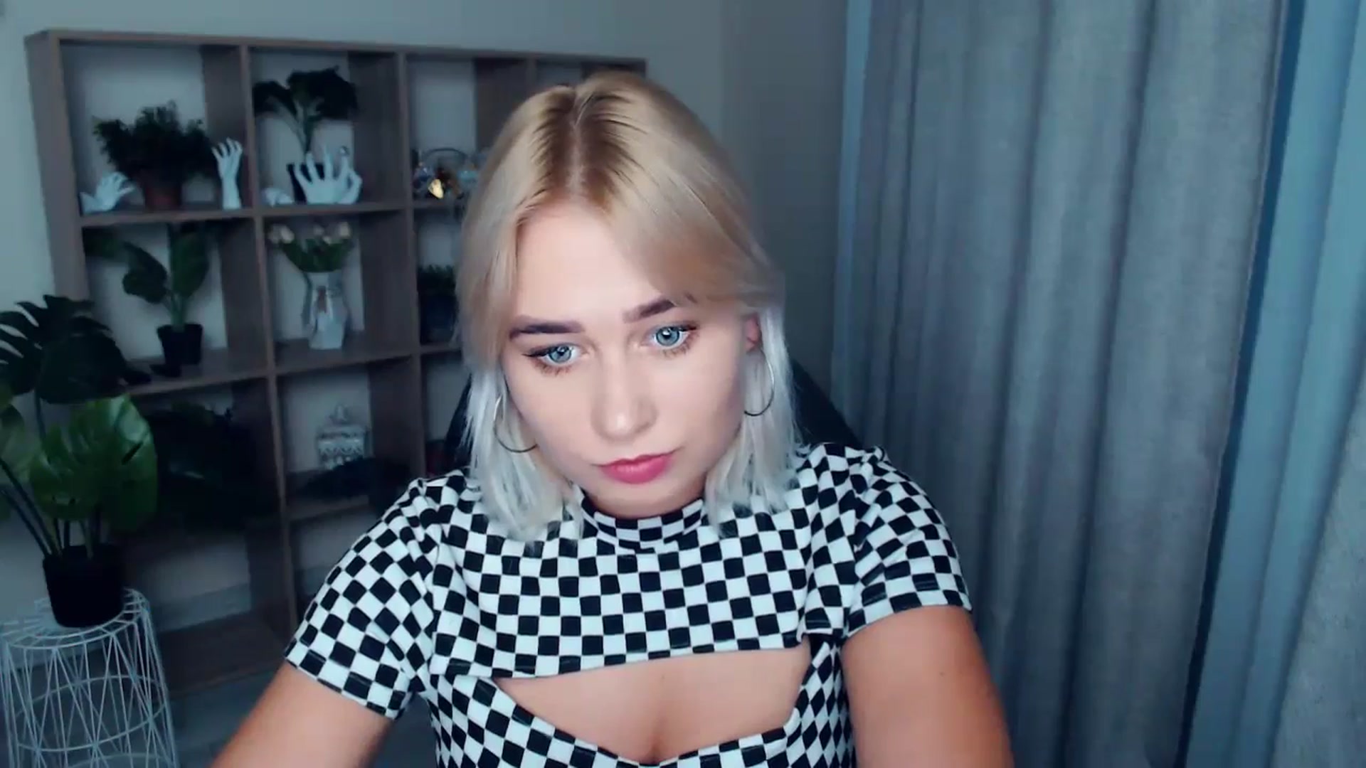 Gallery image thumbnail from Kukla_kolduna's myfreecams stream on, 09/05/2024, 16:54 image 18 of 20