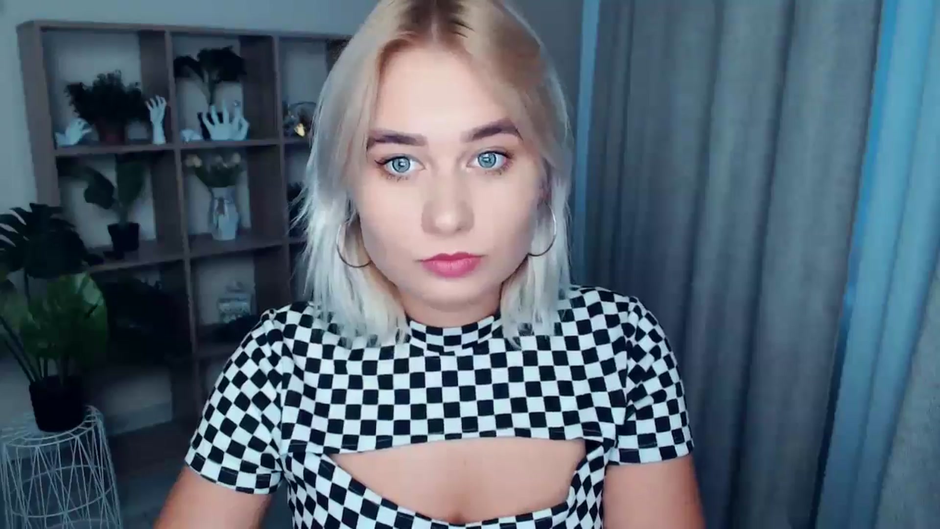 Gallery image thumbnail from Kukla_kolduna's myfreecams stream on, 09/05/2024, 16:54 image 10 of 20