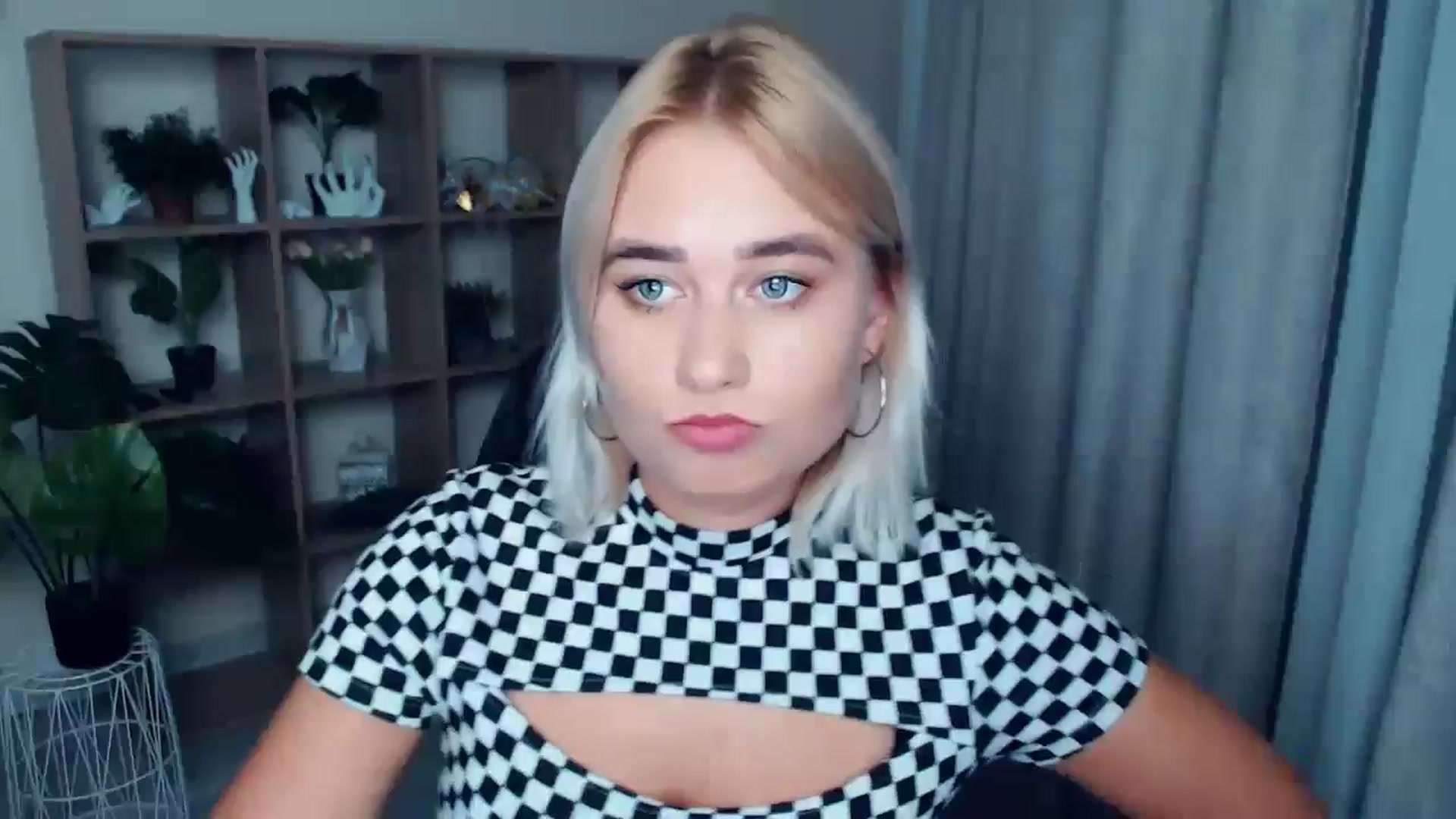 Gallery image thumbnail from Kukla_kolduna's myfreecams stream on, 09/05/2024, 17:48 image 4 of 20