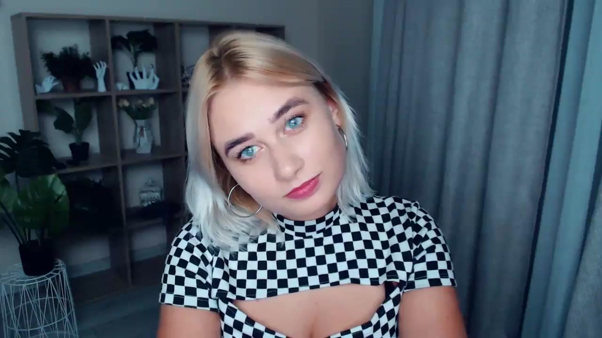 Gallery image thumbnail from Kukla_kolduna's myfreecams stream on, 09/05/2024, 17:48 image 3 of 20