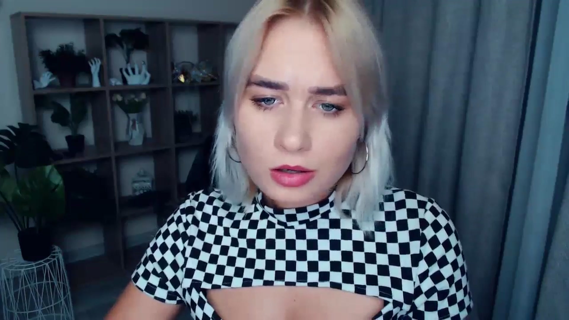 Gallery image thumbnail from Kukla_kolduna's myfreecams stream on, 09/05/2024, 17:48 image 16 of 20