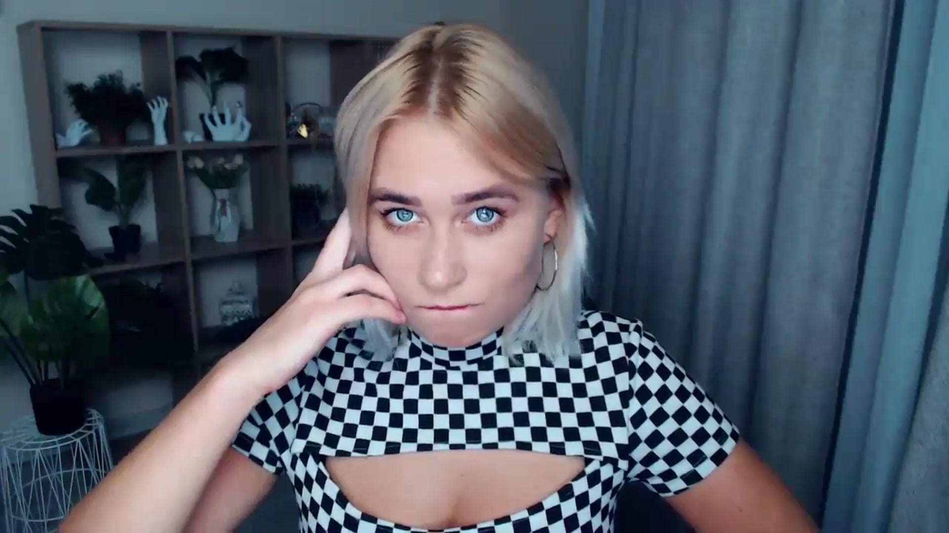Gallery image thumbnail from Kukla_kolduna's myfreecams stream on, 09/05/2024, 17:48 image 5 of 20