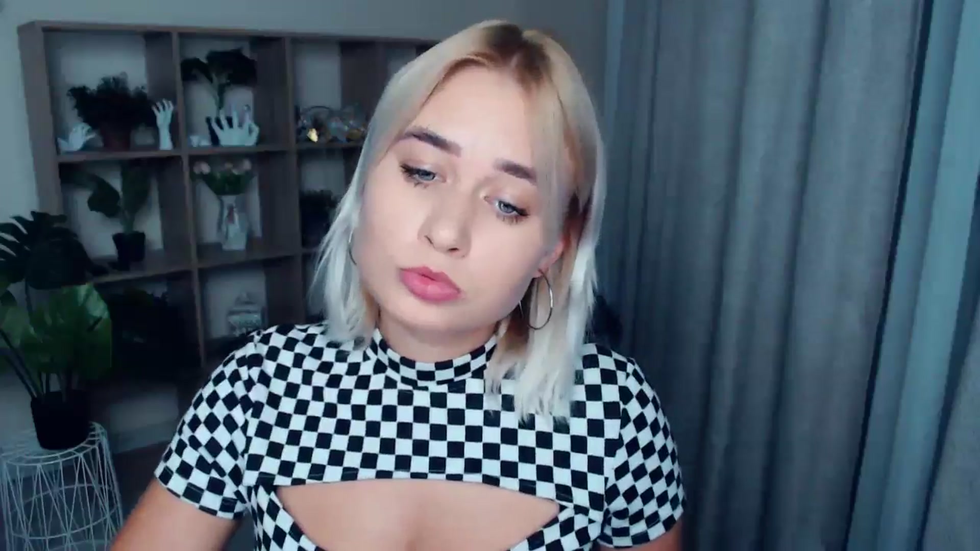 Gallery image thumbnail from Kukla_kolduna's myfreecams stream on, 09/05/2024, 17:48 image 8 of 20