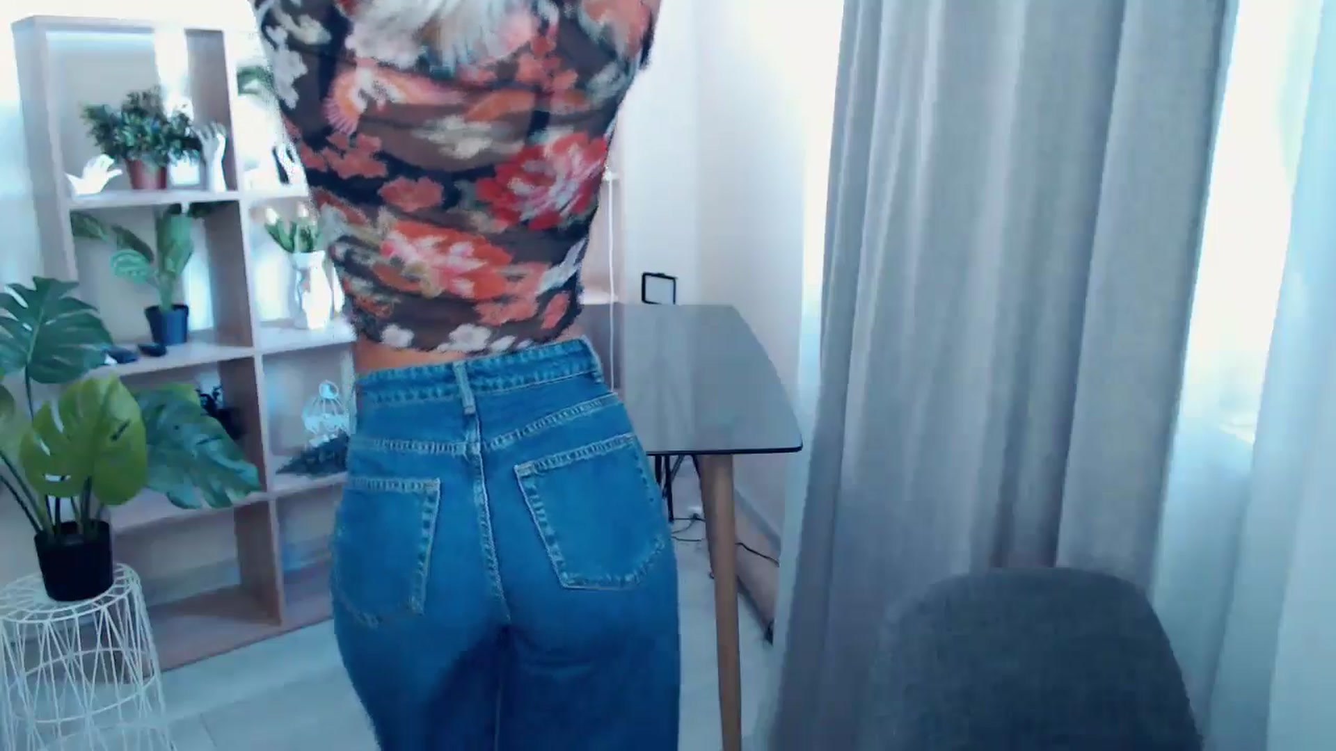 Gallery image thumbnail from Kukla_kolduna's myfreecams stream on, 09/07/2024, 16:27 image 4 of 20