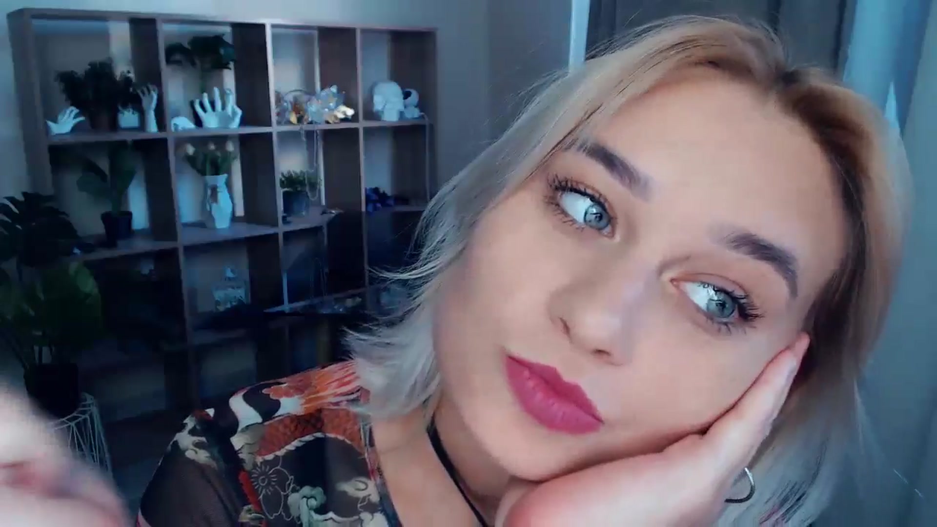 Gallery image thumbnail from Kukla_kolduna's myfreecams stream on, 09/07/2024, 16:27 image 17 of 20