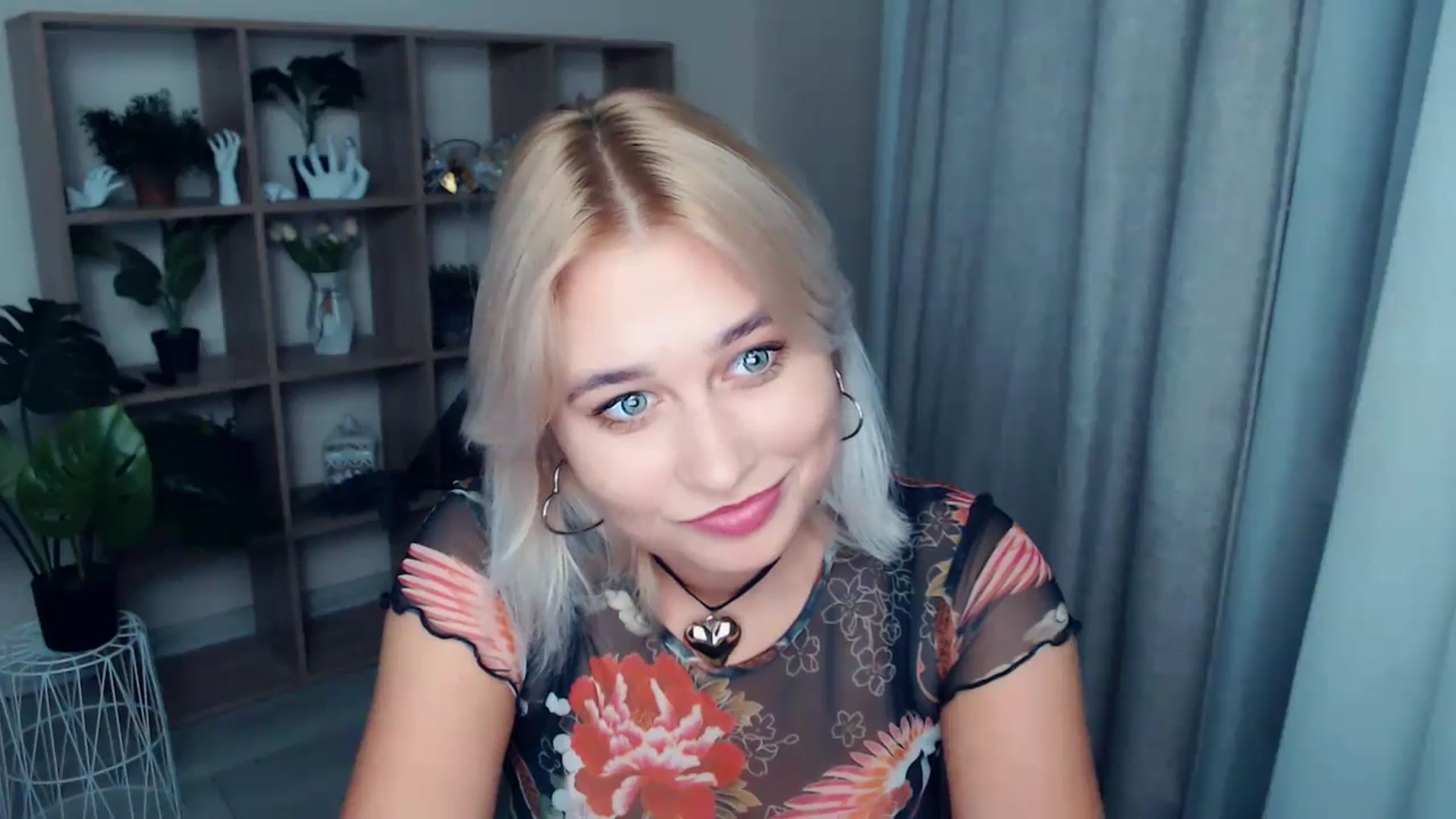 Gallery image thumbnail from Kukla_kolduna's myfreecams stream on, 09/07/2024, 18:11 image 15 of 20