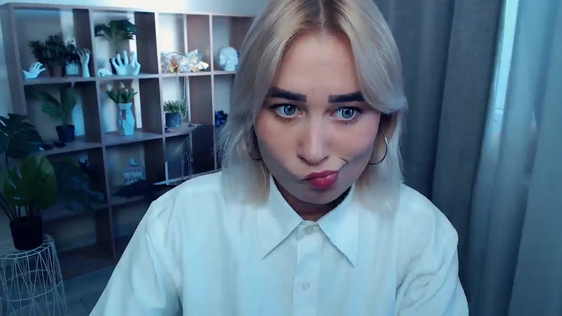 Gallery image thumbnail from Kukla_kolduna's myfreecams stream on, 09/08/2024, 13:26 image 16 of 20
