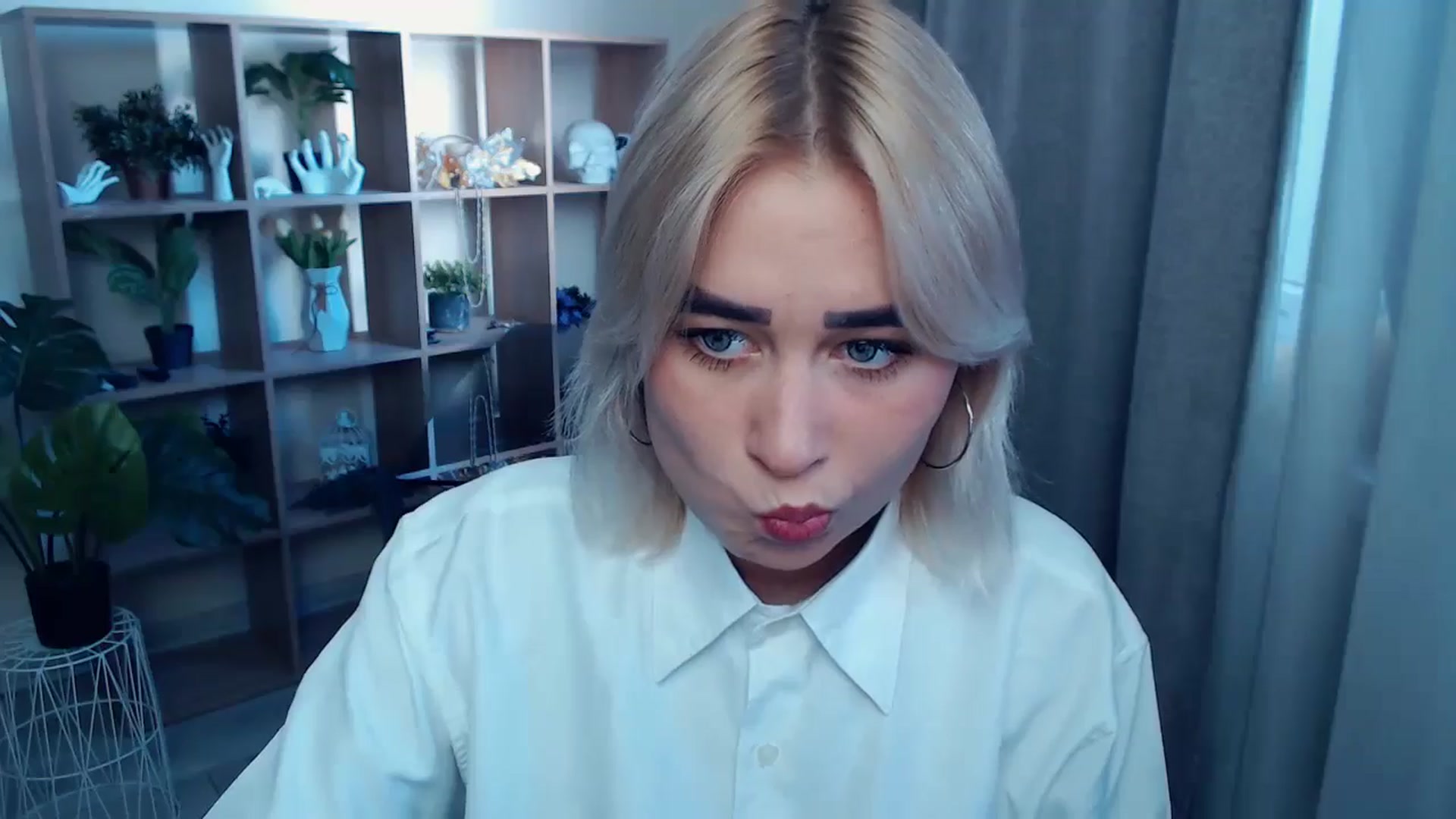 Gallery image thumbnail from Kukla_kolduna's myfreecams stream on, 09/08/2024, 13:26 image 18 of 20