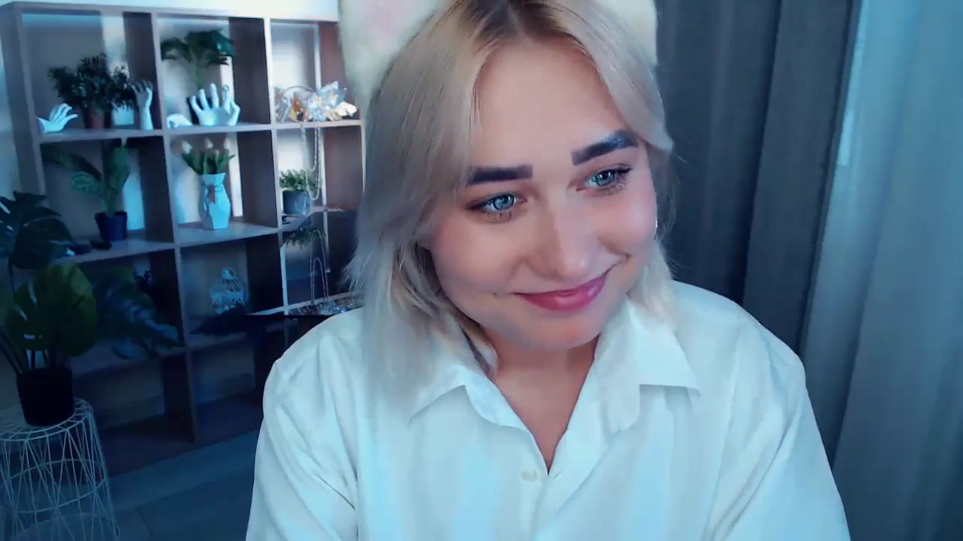 Gallery image thumbnail from Kukla_kolduna's myfreecams stream on, 09/08/2024, 15:56 image 9 of 20