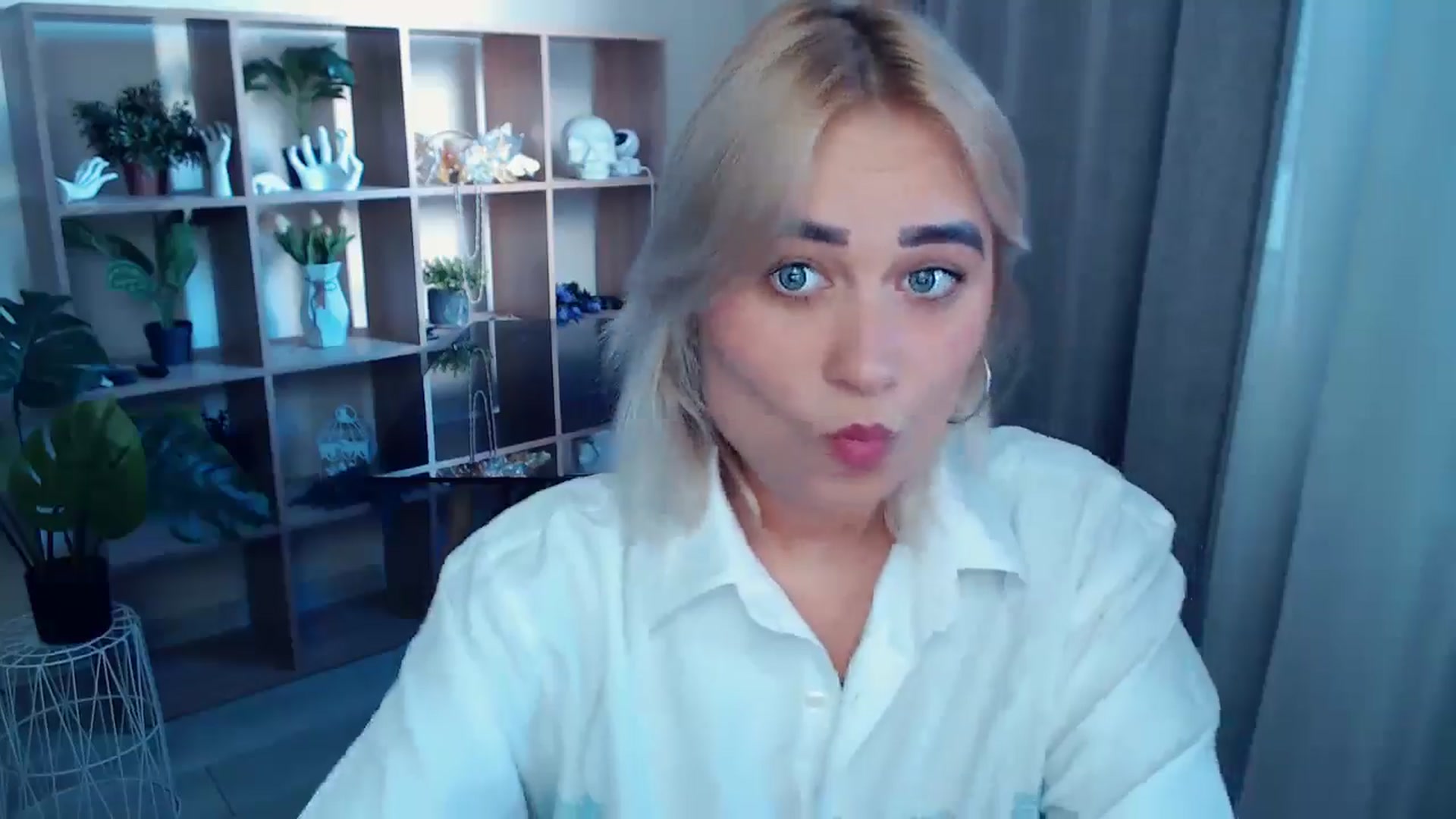 Gallery image thumbnail from Kukla_kolduna's myfreecams stream on, 09/08/2024, 15:56 image 8 of 20
