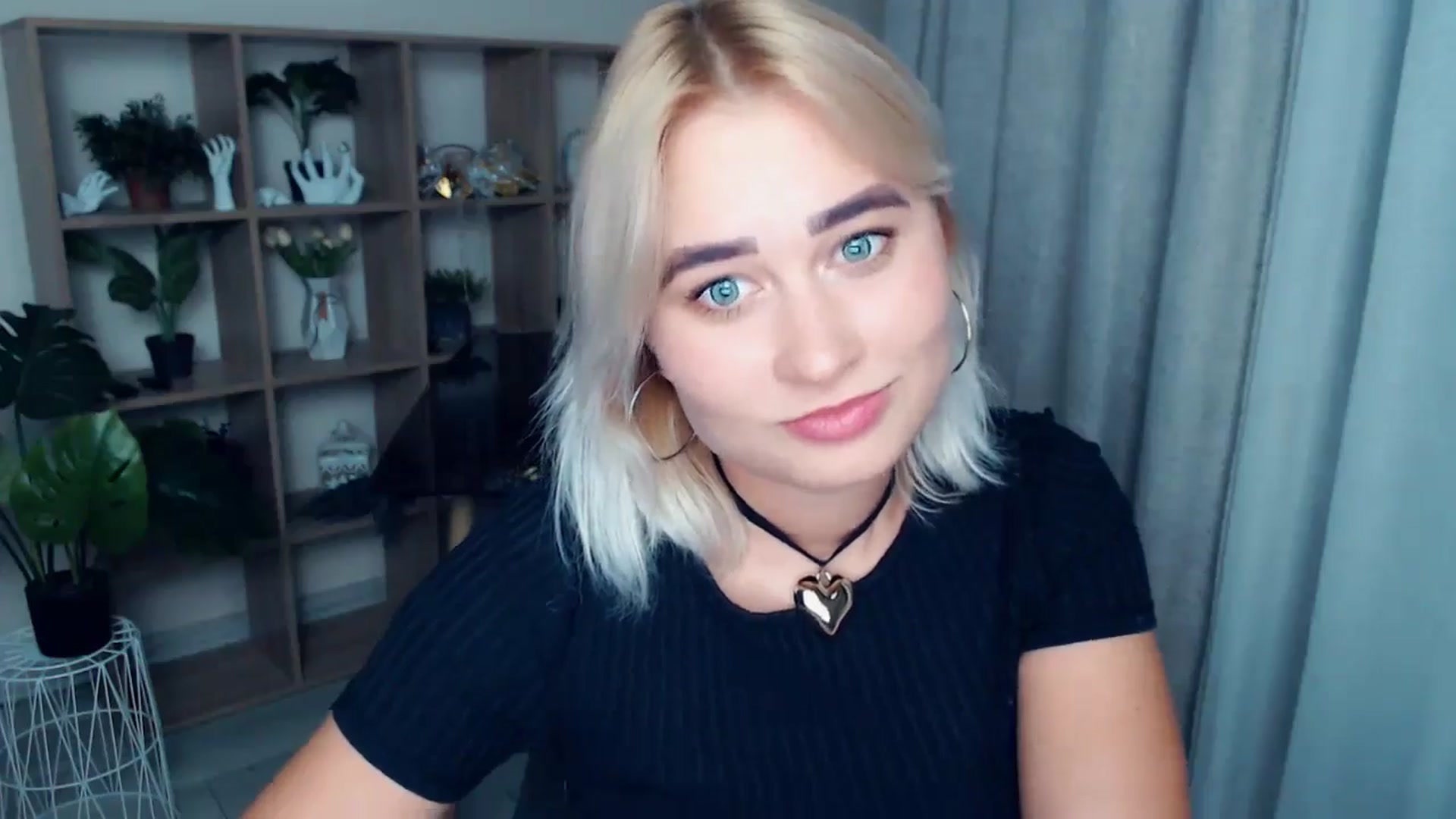 Gallery image thumbnail from Kukla_kolduna's myfreecams stream on, 09/08/2024, 18:43 image 18 of 20