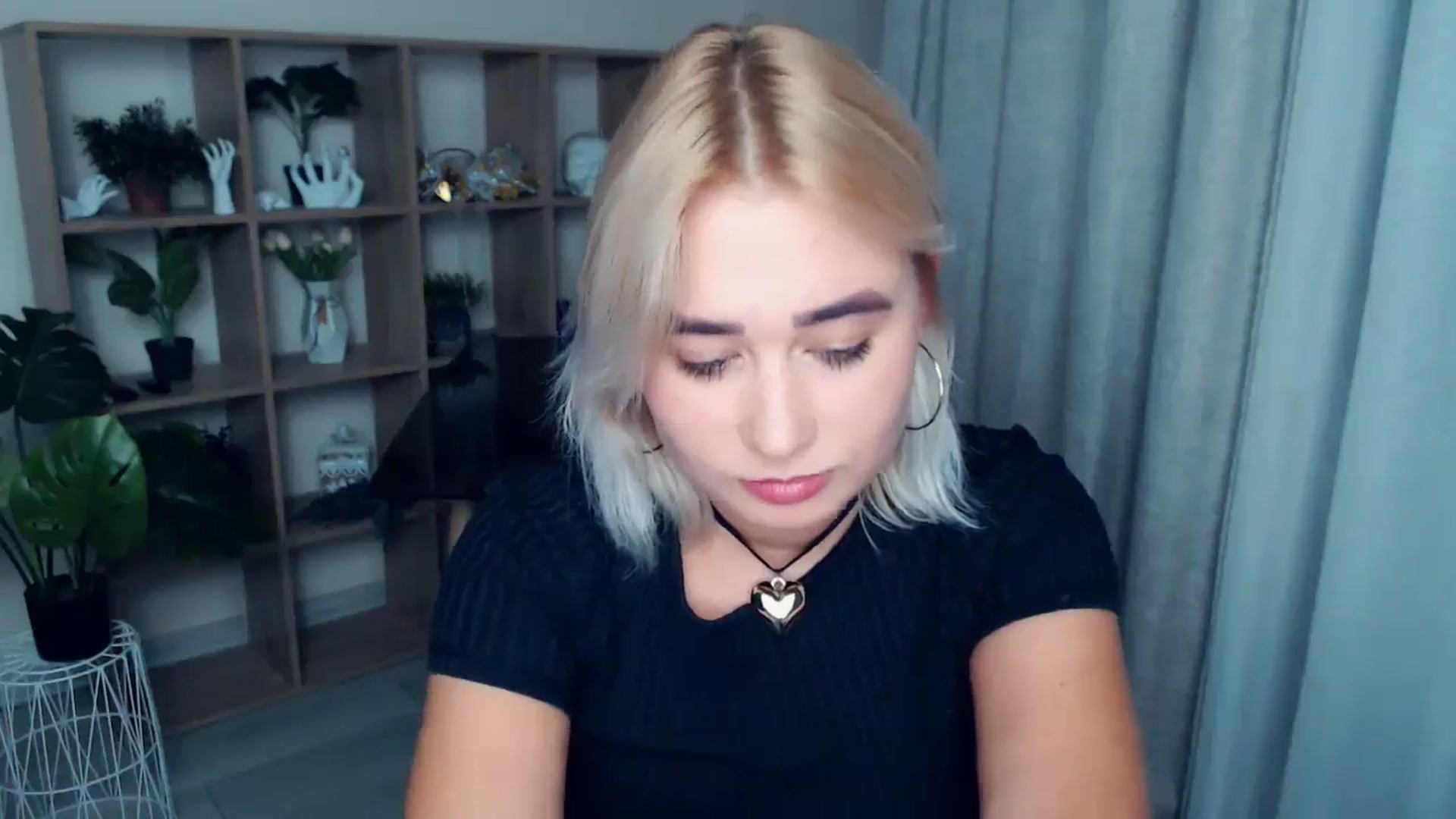 Gallery image thumbnail from Kukla_kolduna's myfreecams stream on, 09/08/2024, 18:43 image 15 of 20