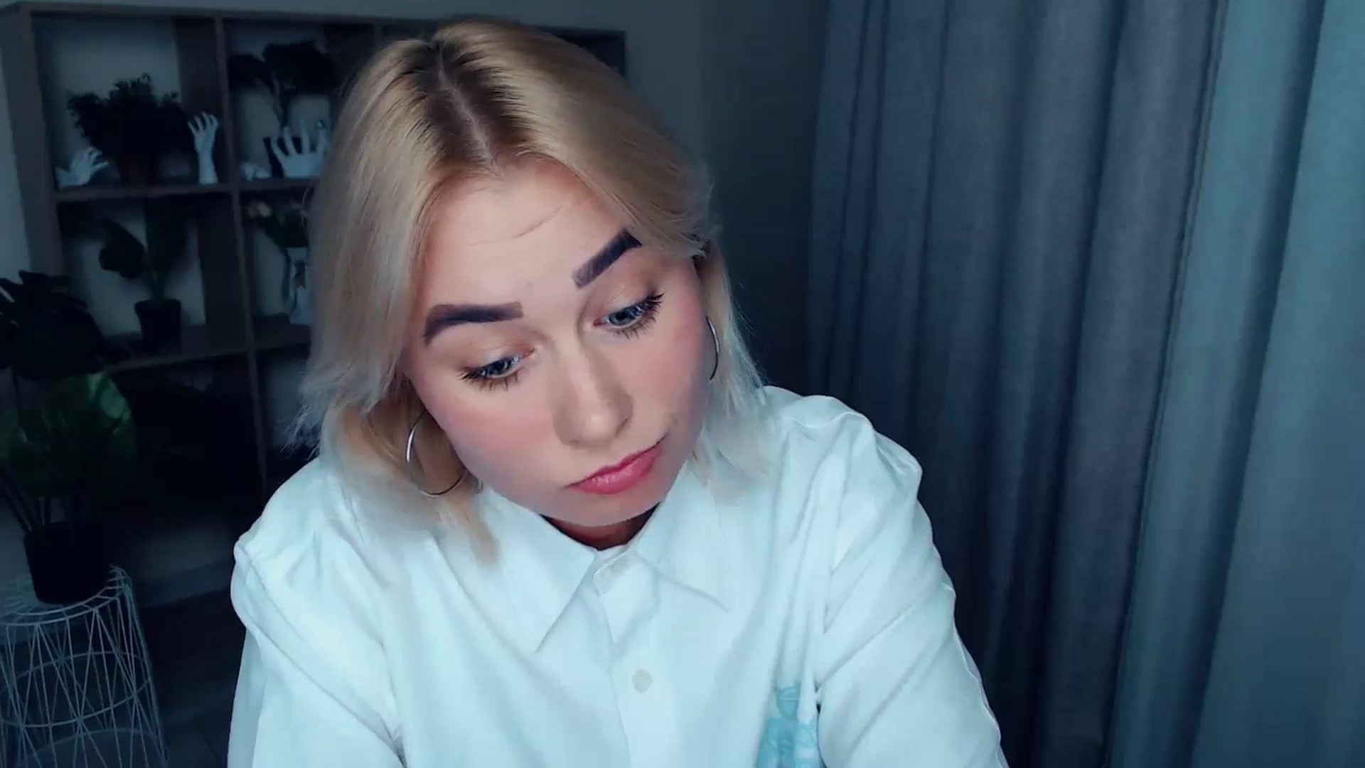 Gallery image thumbnail from Kukla_kolduna's myfreecams stream on, 09/08/2024, 18:43 image 3 of 20