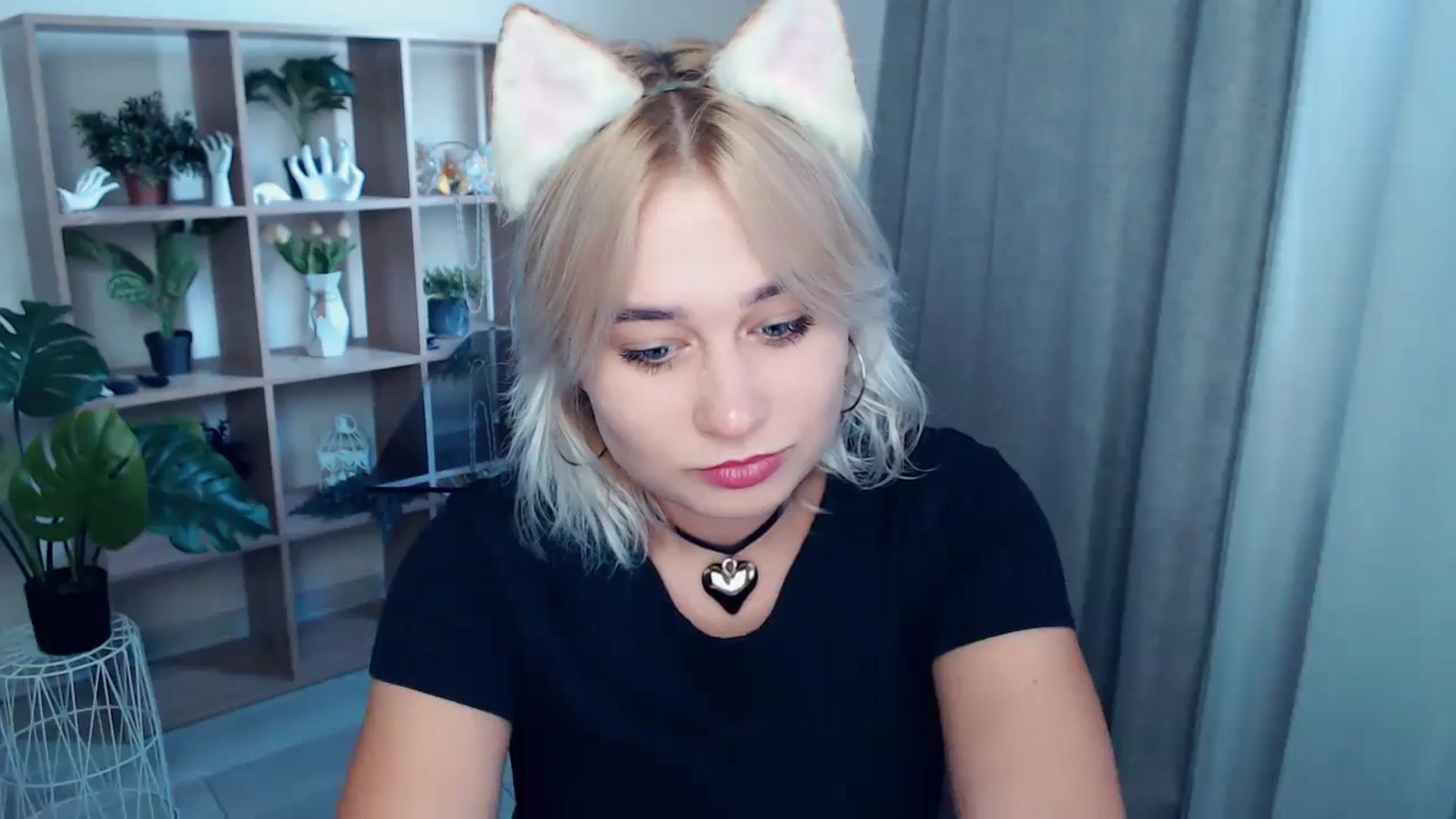 Gallery image thumbnail from Kukla_kolduna's myfreecams stream on, 09/11/2024, 17:13 image 8 of 20