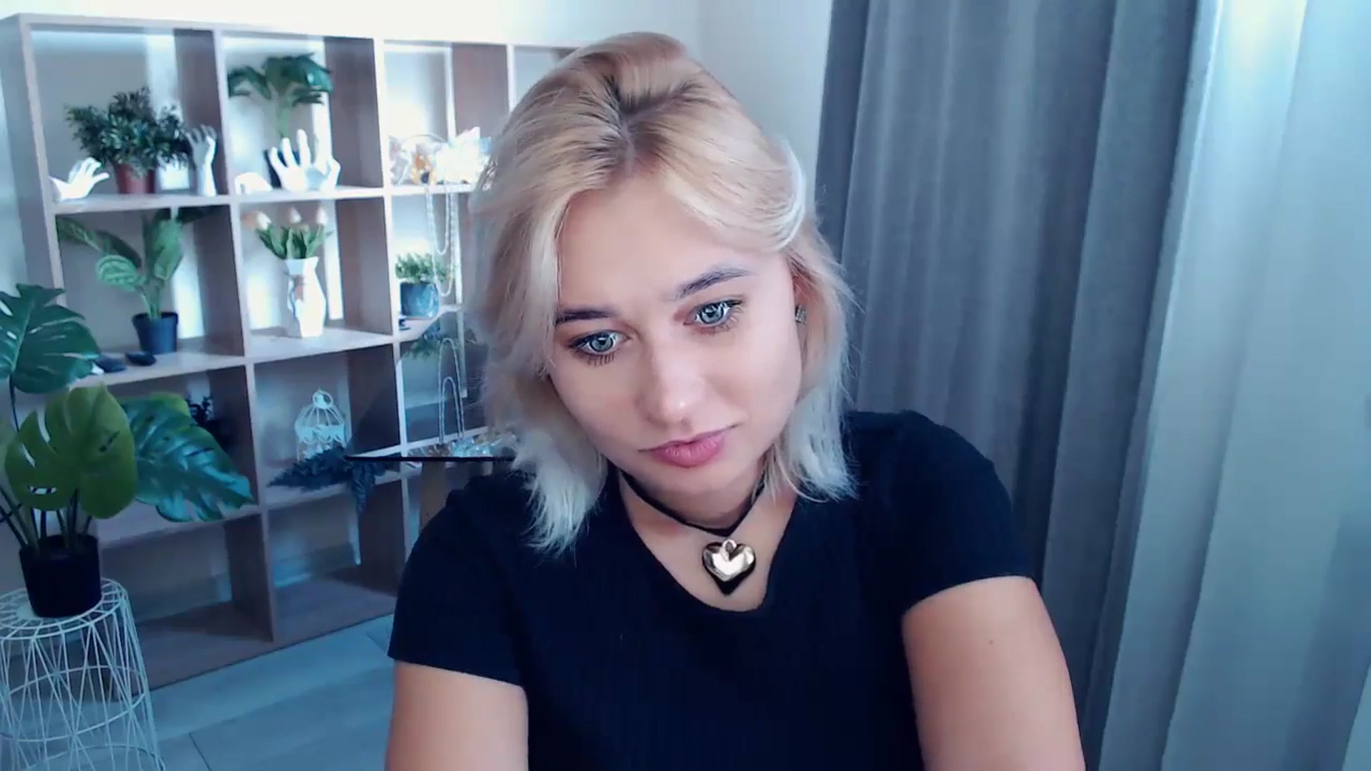 Gallery image thumbnail from Kukla_kolduna's myfreecams stream on, 09/13/2024, 09:09 image 16 of 20