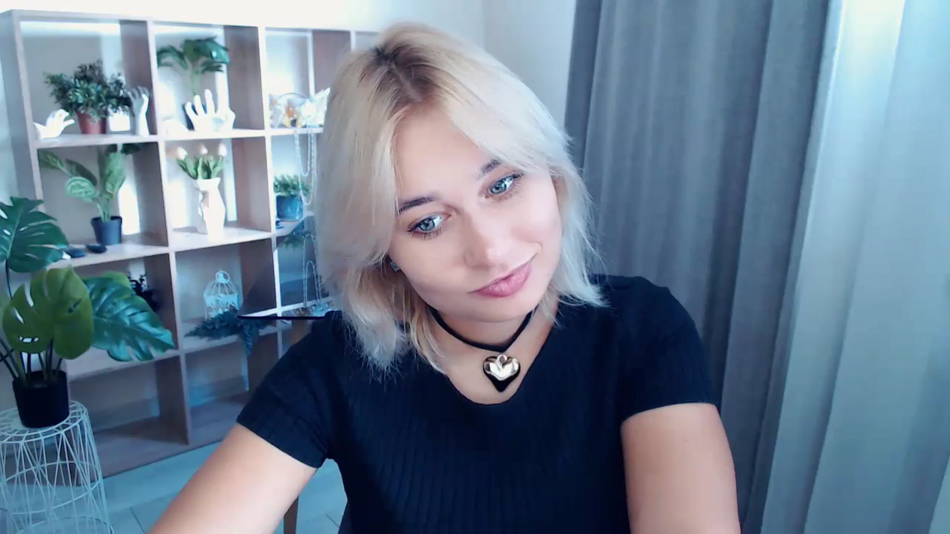 Gallery image thumbnail from Kukla_kolduna's myfreecams stream on, 09/13/2024, 09:09 image 5 of 20
