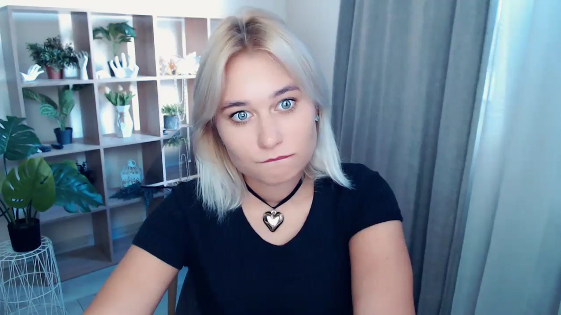 Gallery image thumbnail from Kukla_kolduna's myfreecams stream on, 09/13/2024, 15:56 image 13 of 20