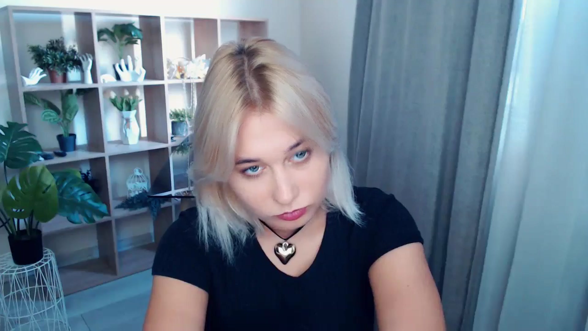 Gallery image thumbnail from Kukla_kolduna's myfreecams stream on, 09/13/2024, 15:56 image 15 of 20
