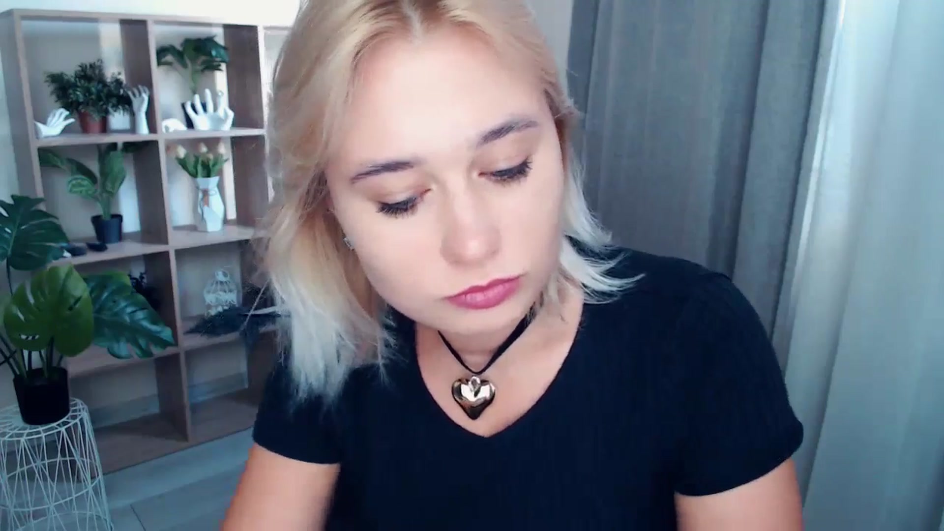 Gallery image thumbnail from Kukla_kolduna's myfreecams stream on, 09/13/2024, 15:56 image 18 of 20