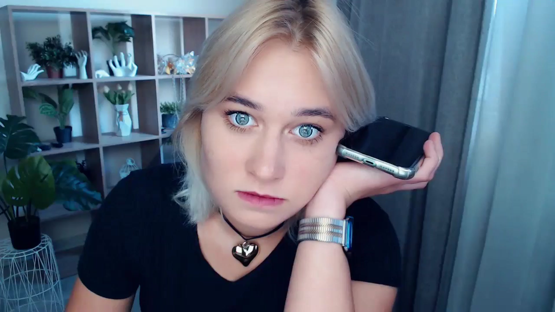 Gallery image thumbnail from Kukla_kolduna's myfreecams stream on, 09/13/2024, 15:56 image 17 of 20