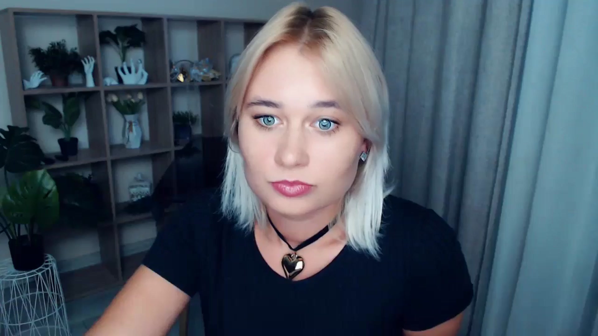 Gallery image thumbnail from Kukla_kolduna's myfreecams stream on, 09/13/2024, 16:32 image 4 of 20